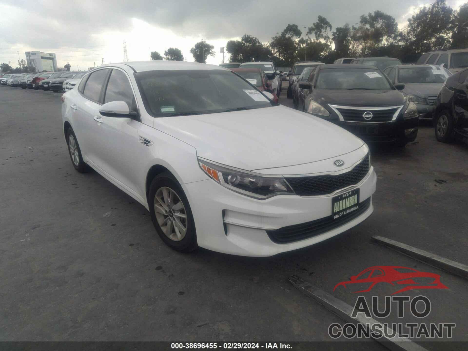 KIA OPTIMA 2016 - KNAGT4L32G5103045