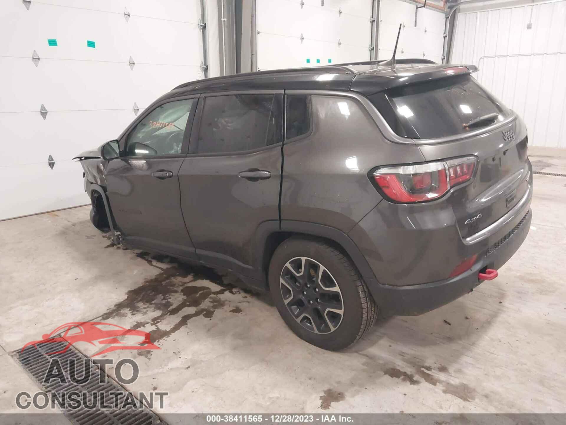 JEEP COMPASS 2018 - 3C4NJDDBXJT484852