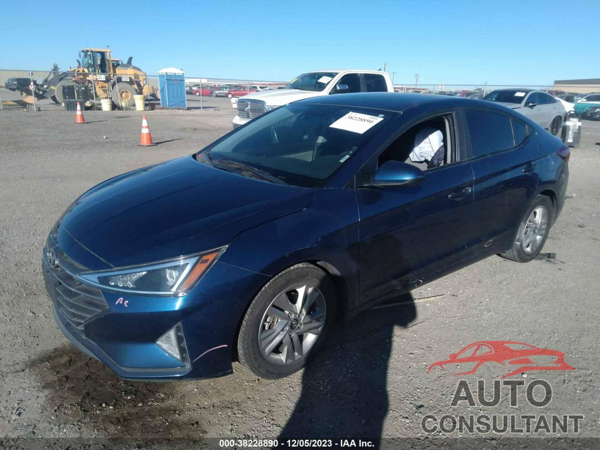 HYUNDAI ELANTRA 2019 - 5NPD84LF6KH444068