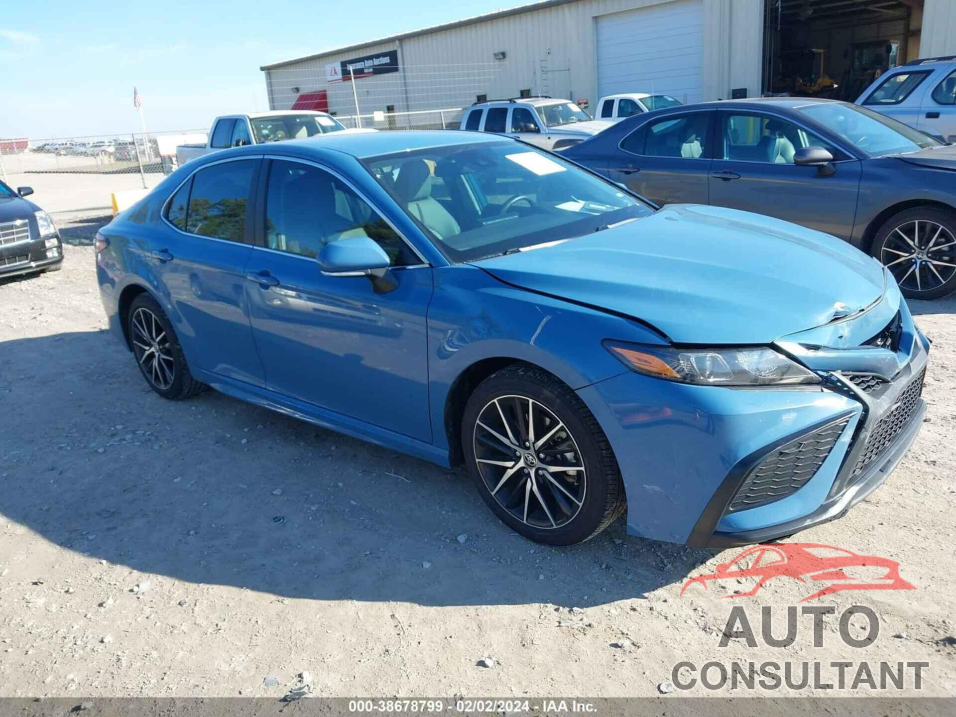 TOYOTA CAMRY 2023 - 4T1G11AK9PU166002