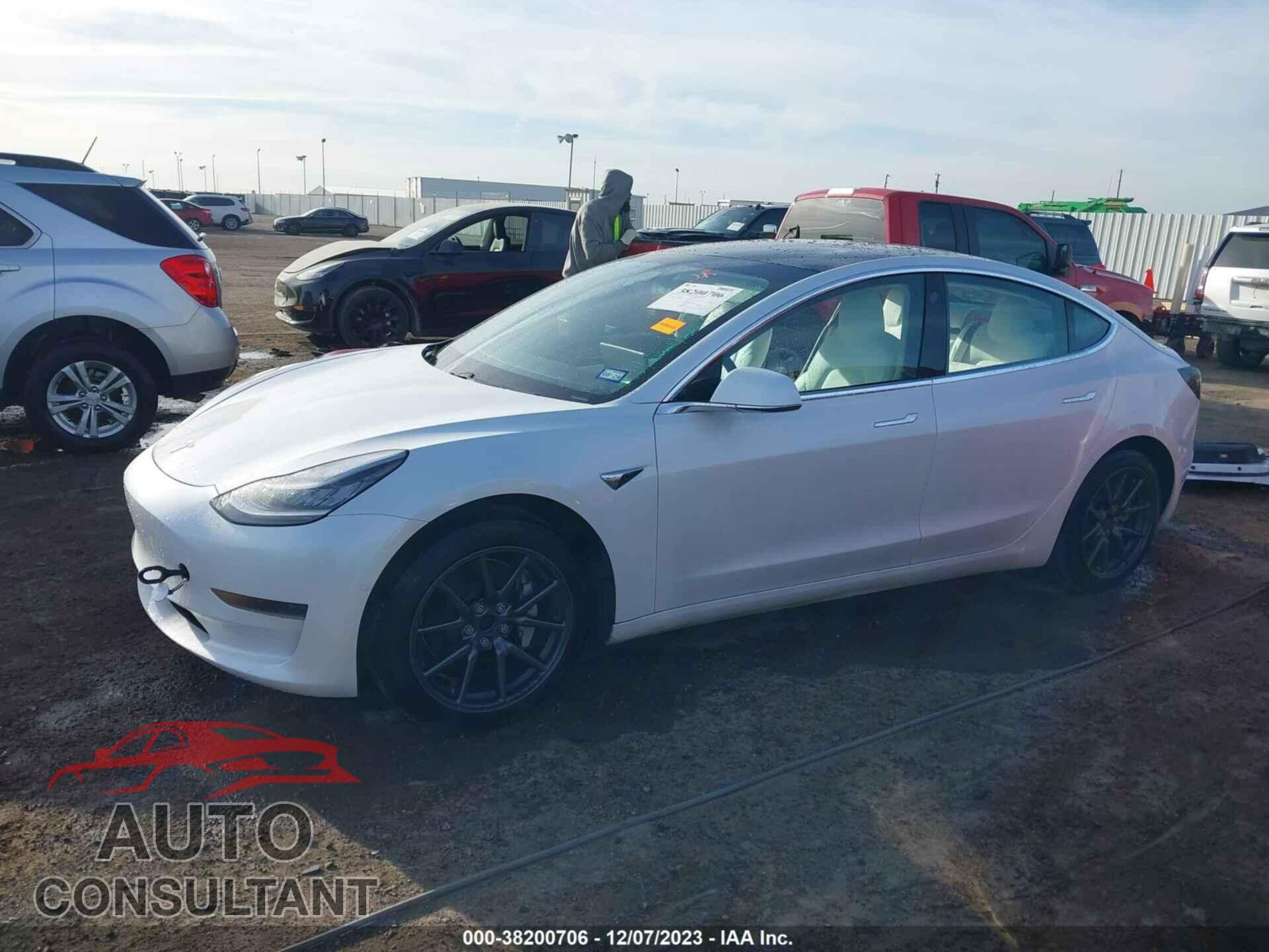 TESLA MODEL 3 2020 - 5YJ3E1EA2LF718208