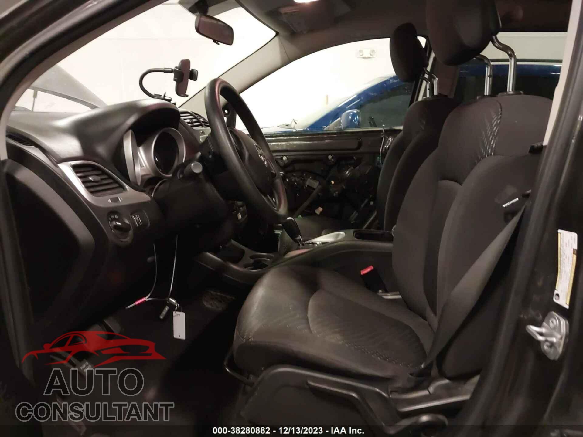 DODGE JOURNEY 2017 - 3C4PDCAB5HT683171