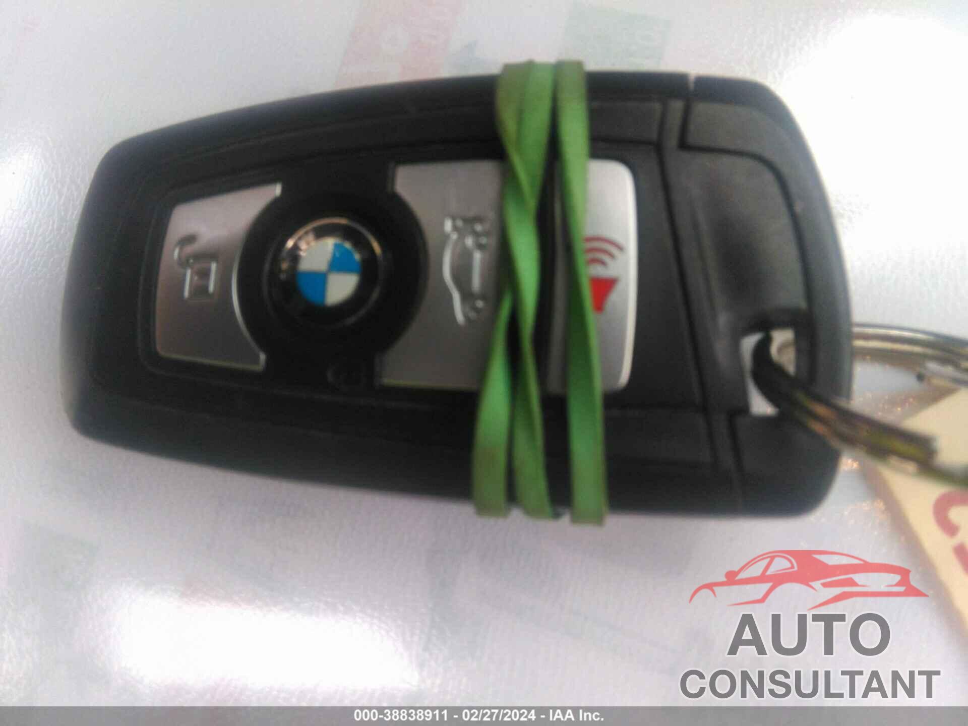 BMW 320I 2017 - WBA8E5G50HNU22283