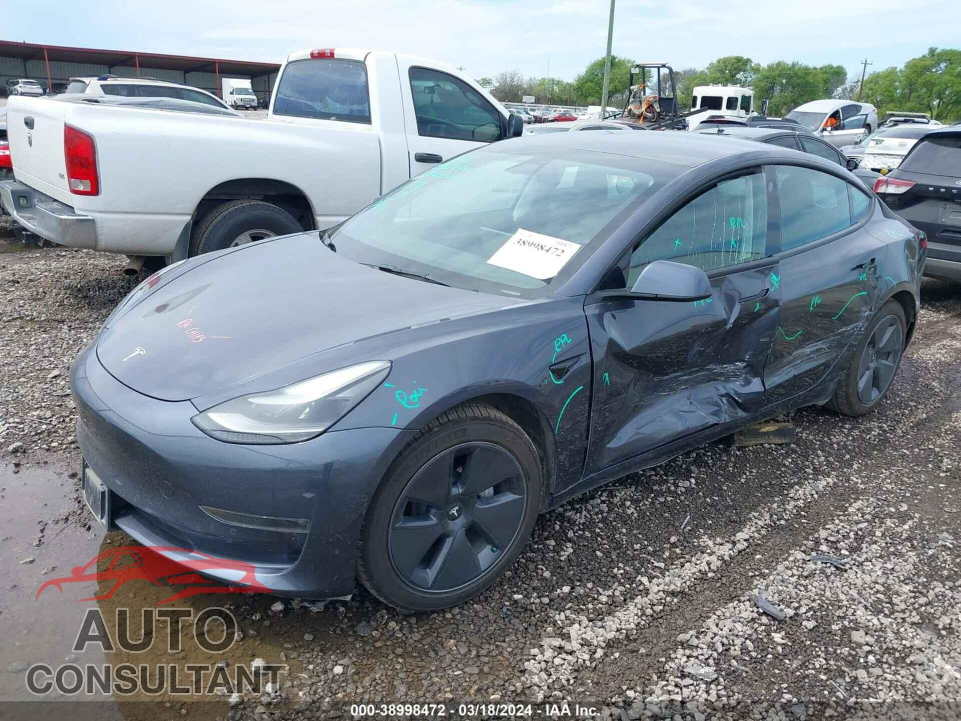 TESLA MODEL 3 2022 - 5YJ3E1EB5NF113188