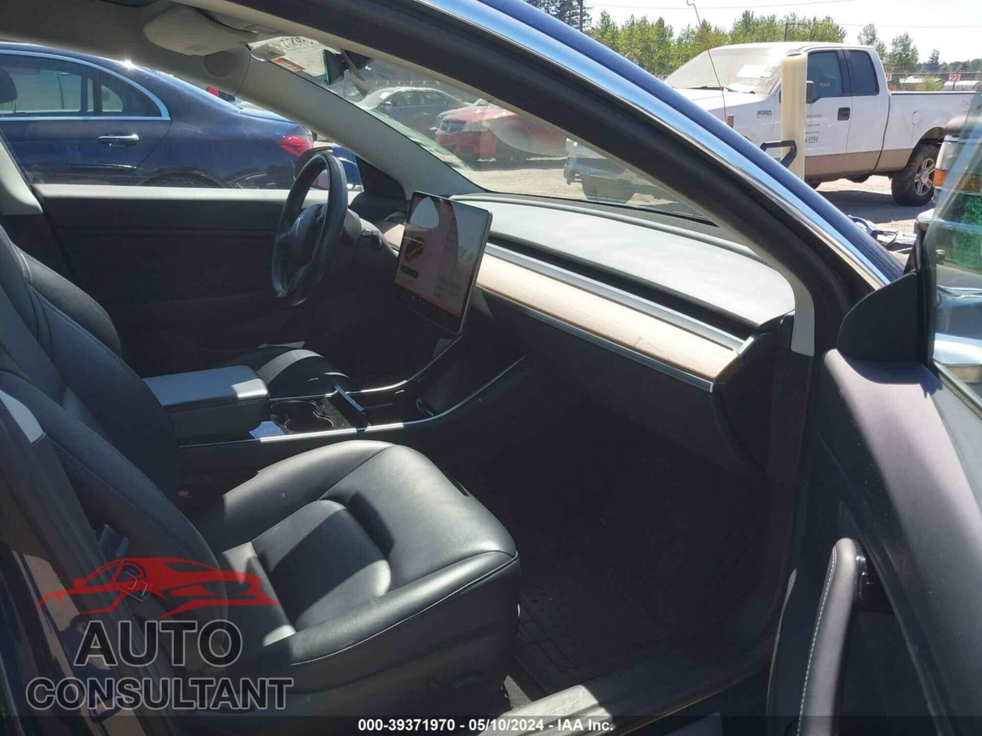 TESLA MODEL 3 2018 - 5YJ3E1EA1JF060068