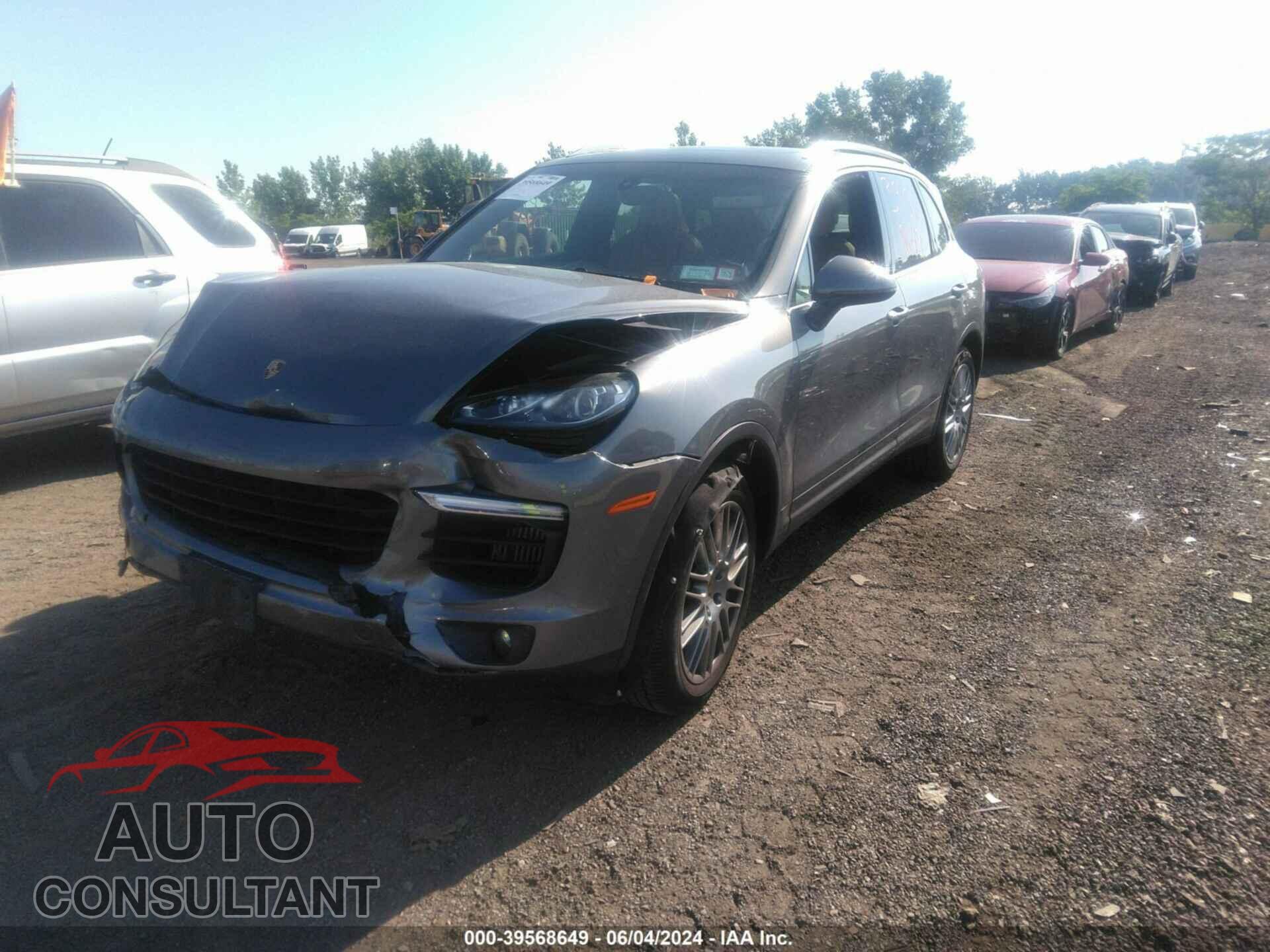 PORSCHE CAYENNE 2017 - WP1AB2A20HLA52411