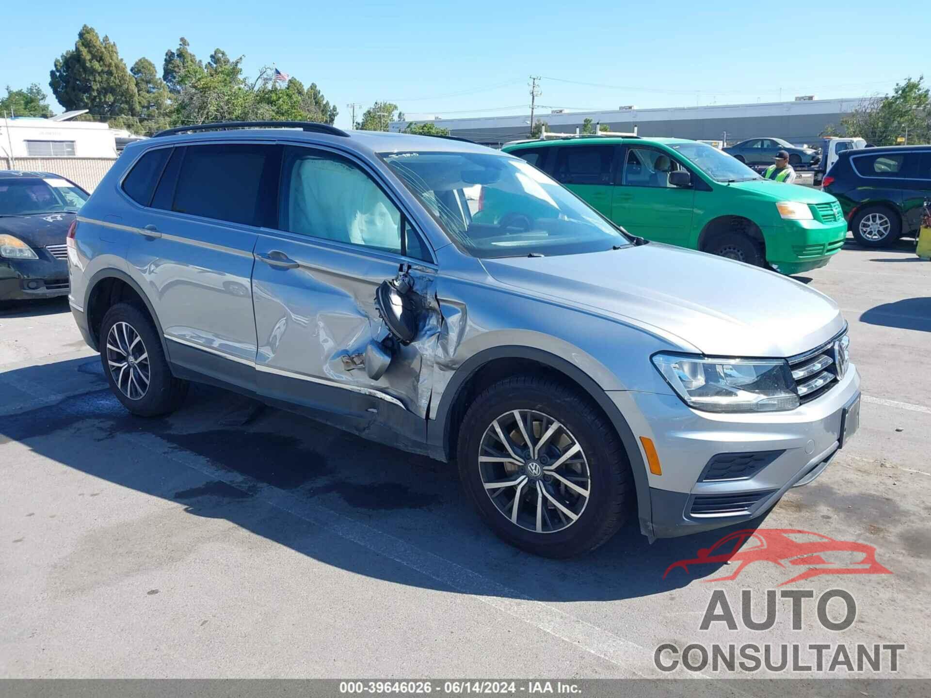 VOLKSWAGEN TIGUAN 2020 - 3VV3B7AX8LM121065