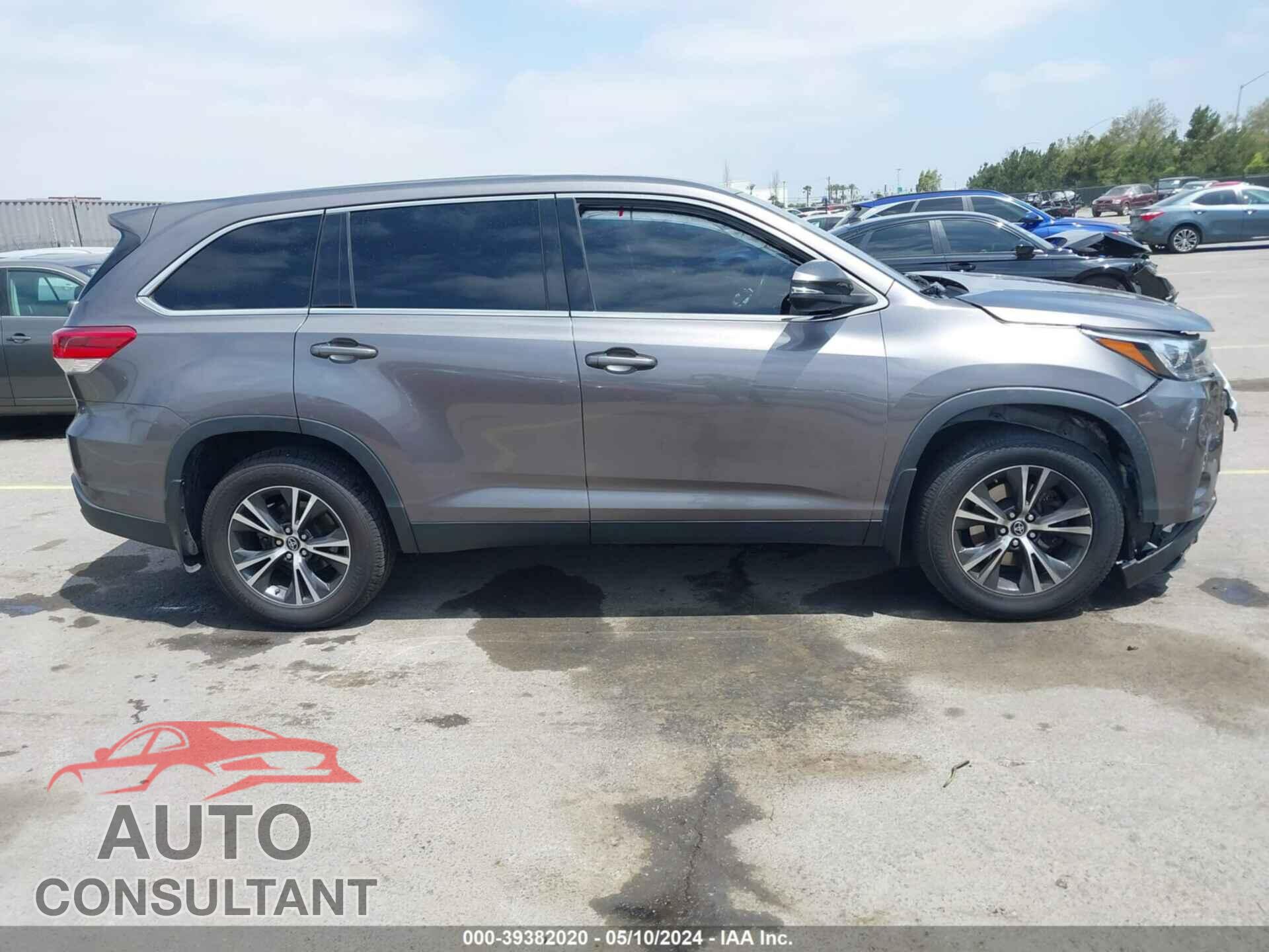 TOYOTA HIGHLANDER 2019 - 5TDBZRFH4KS972765