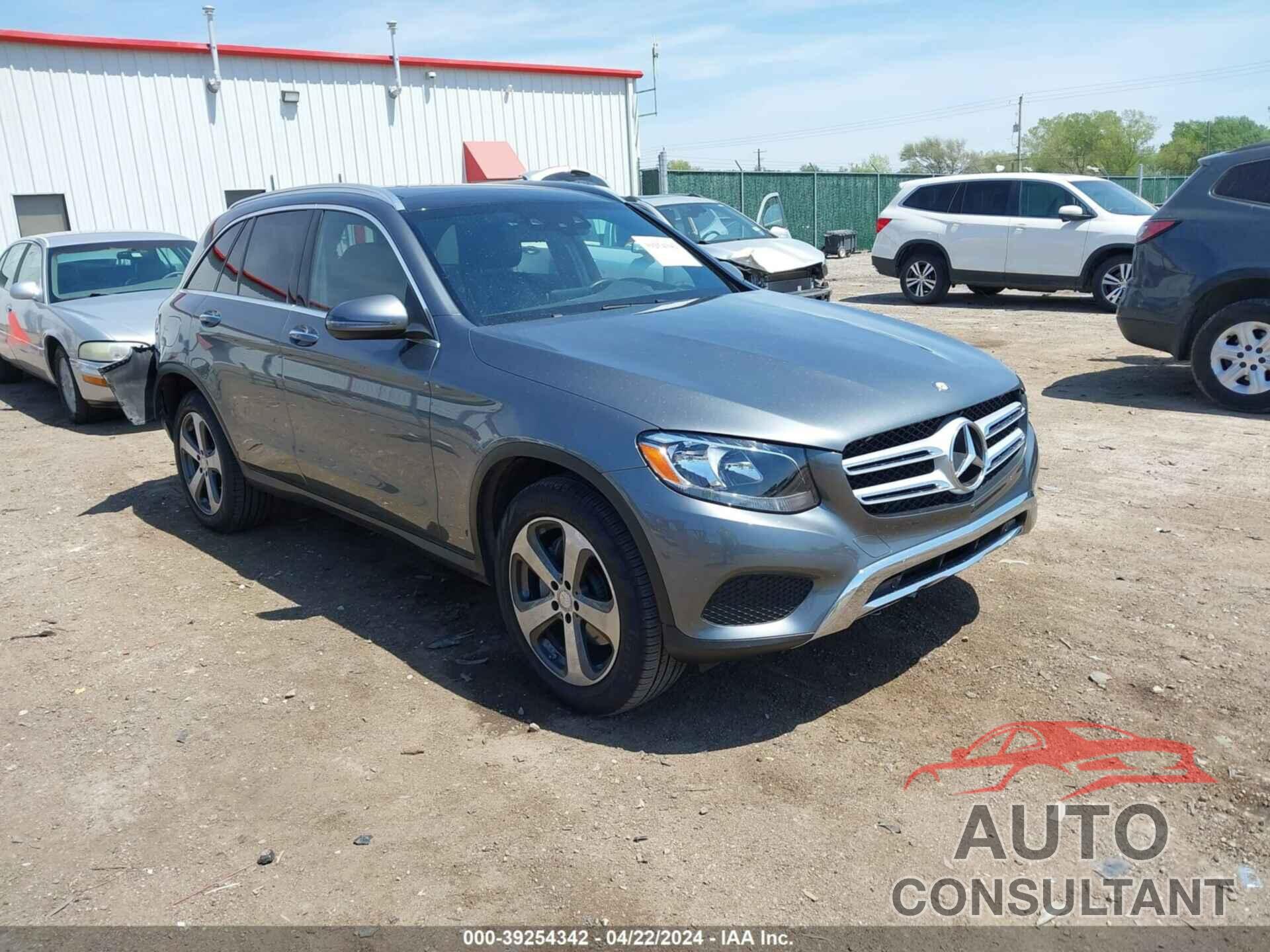 MERCEDES-BENZ GLC 300 2017 - WDC0G4KB3HF145151