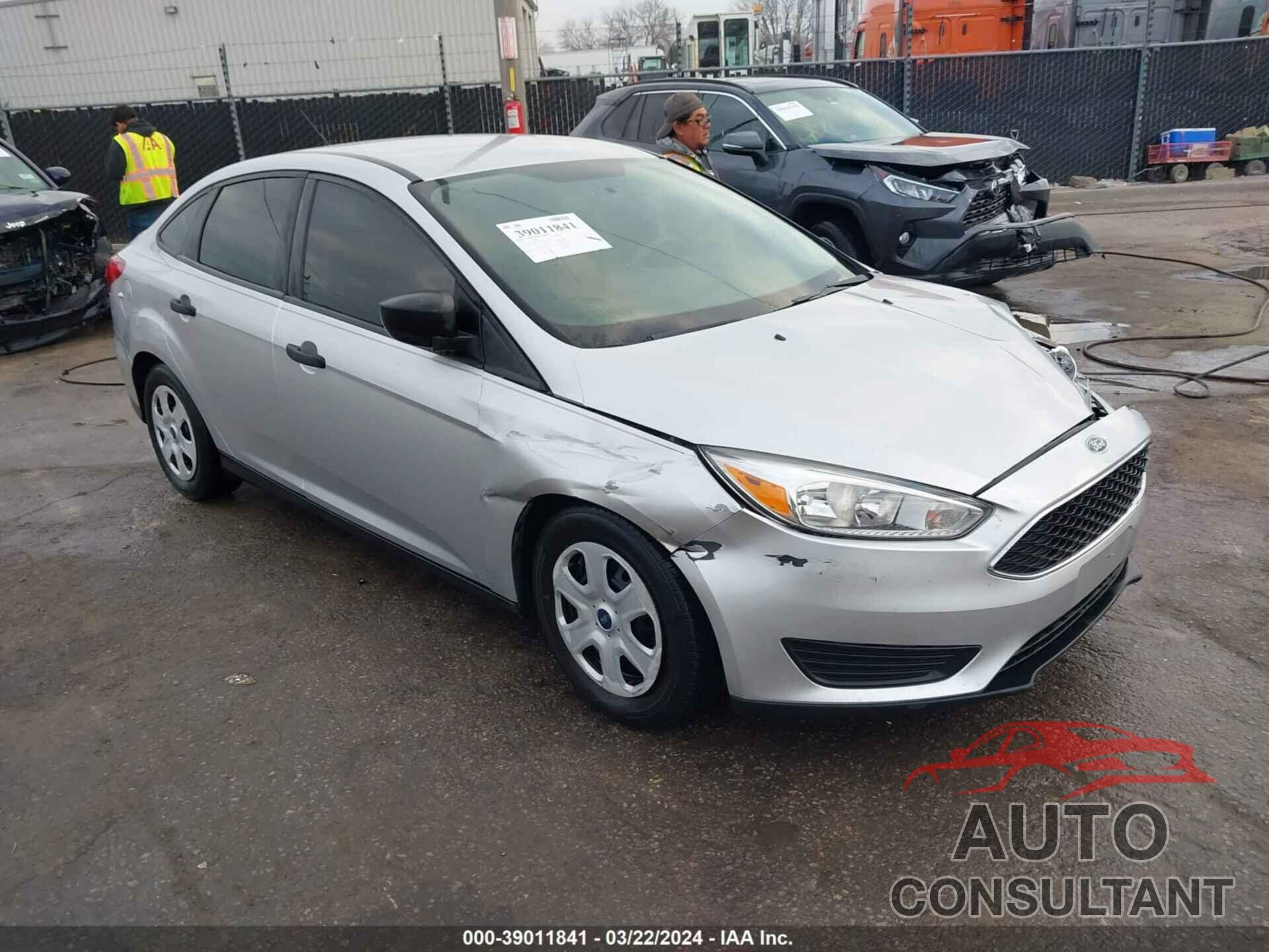 FORD FOCUS 2017 - 1FADP3E22HL341764