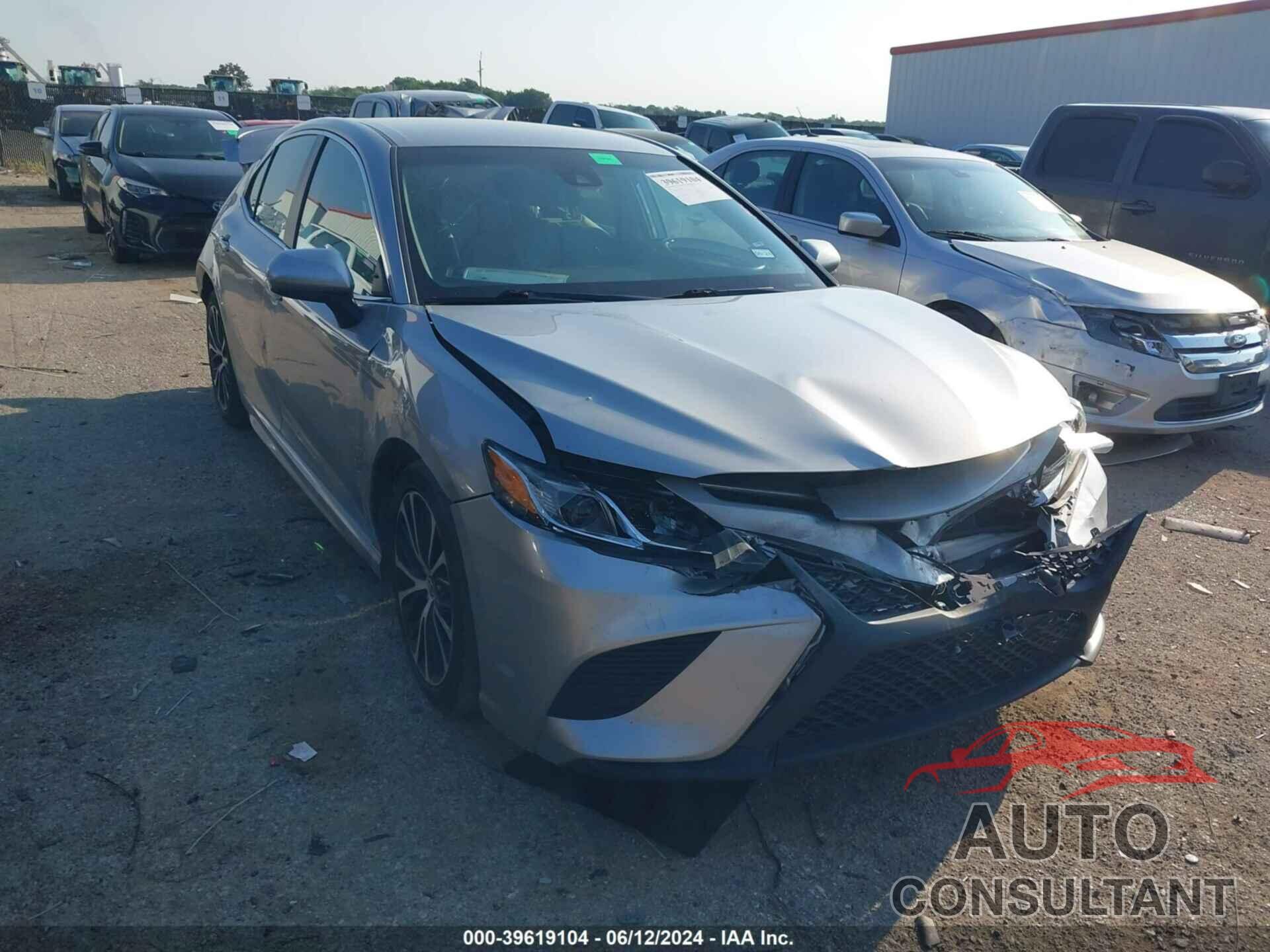 TOYOTA CAMRY 2020 - 4T1G11AK2LU967056
