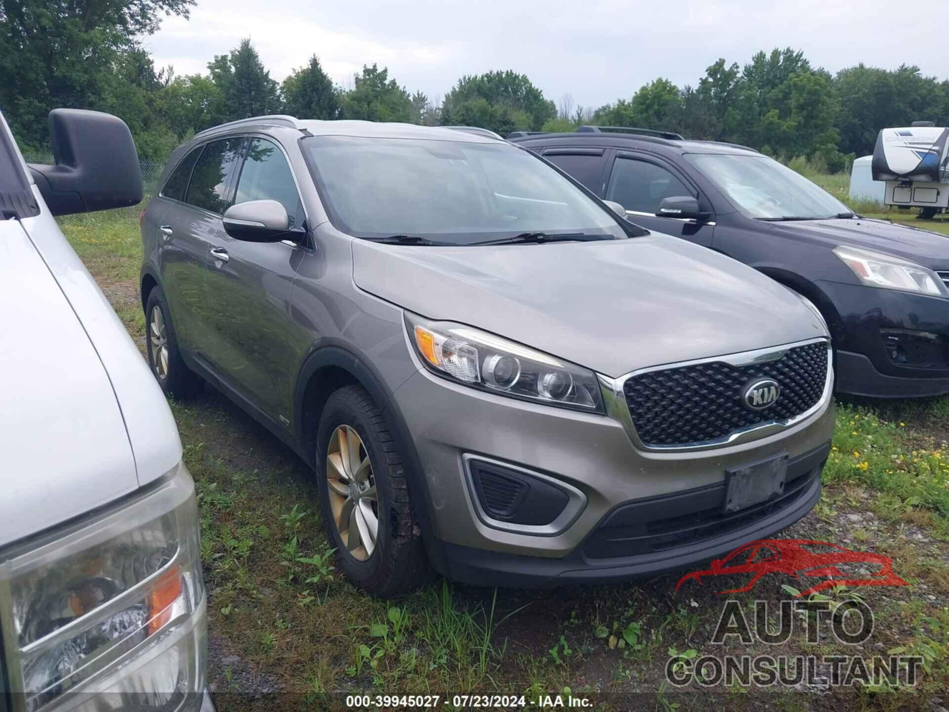 KIA SORENTO 2017 - 5XYPGDA34HG203361
