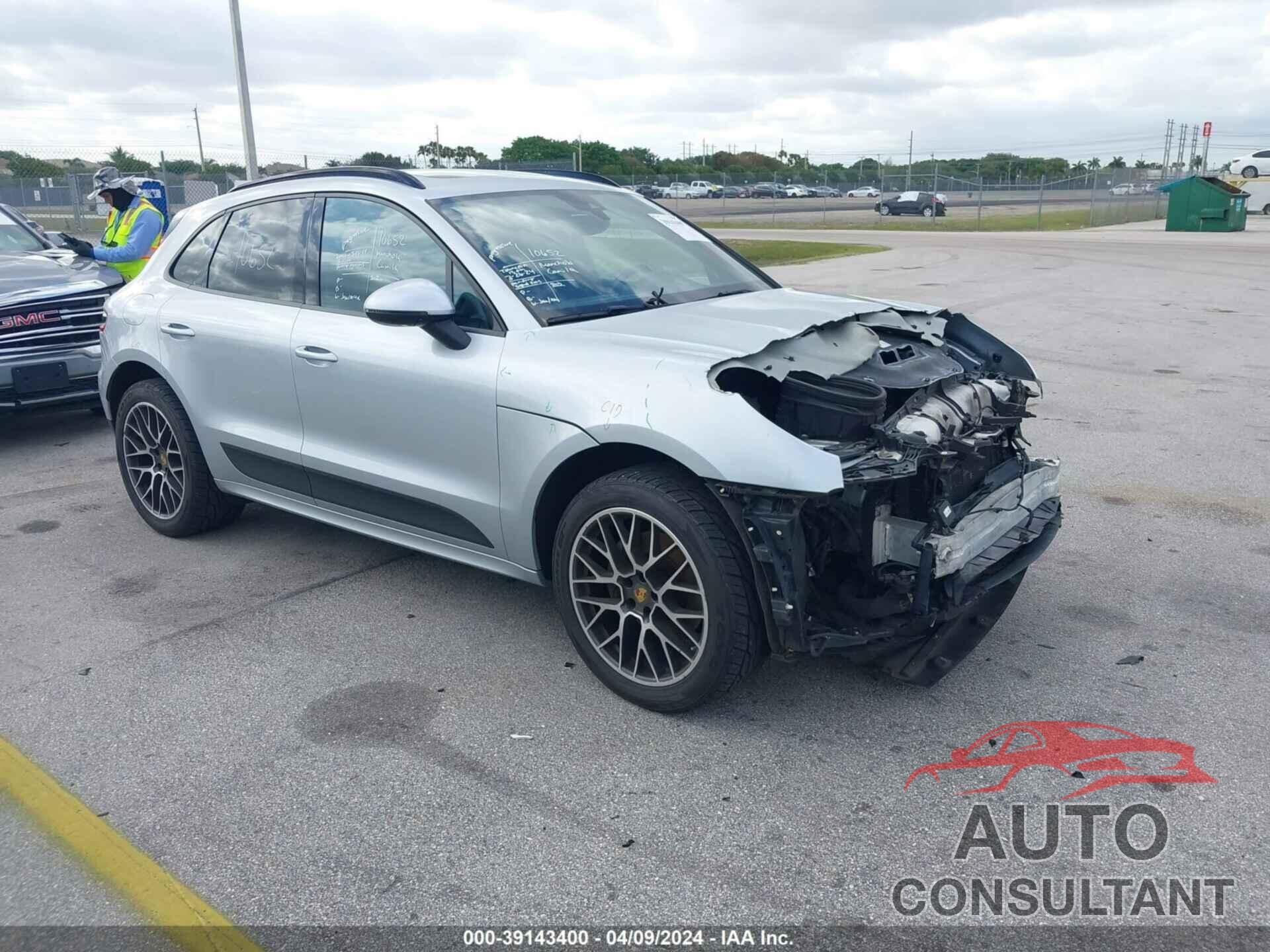 PORSCHE MACAN 2017 - WP1AA2A54HLB08489