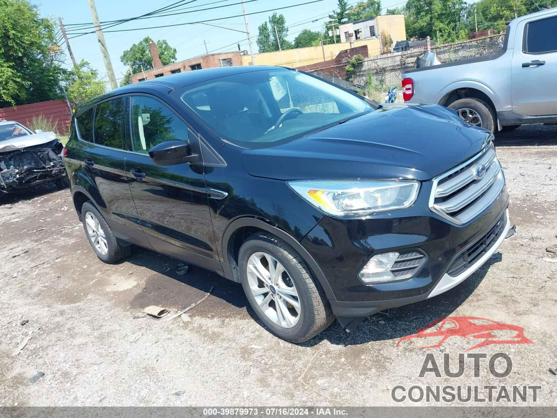 FORD ESCAPE 2017 - 1FMCU0GD1HUD65295