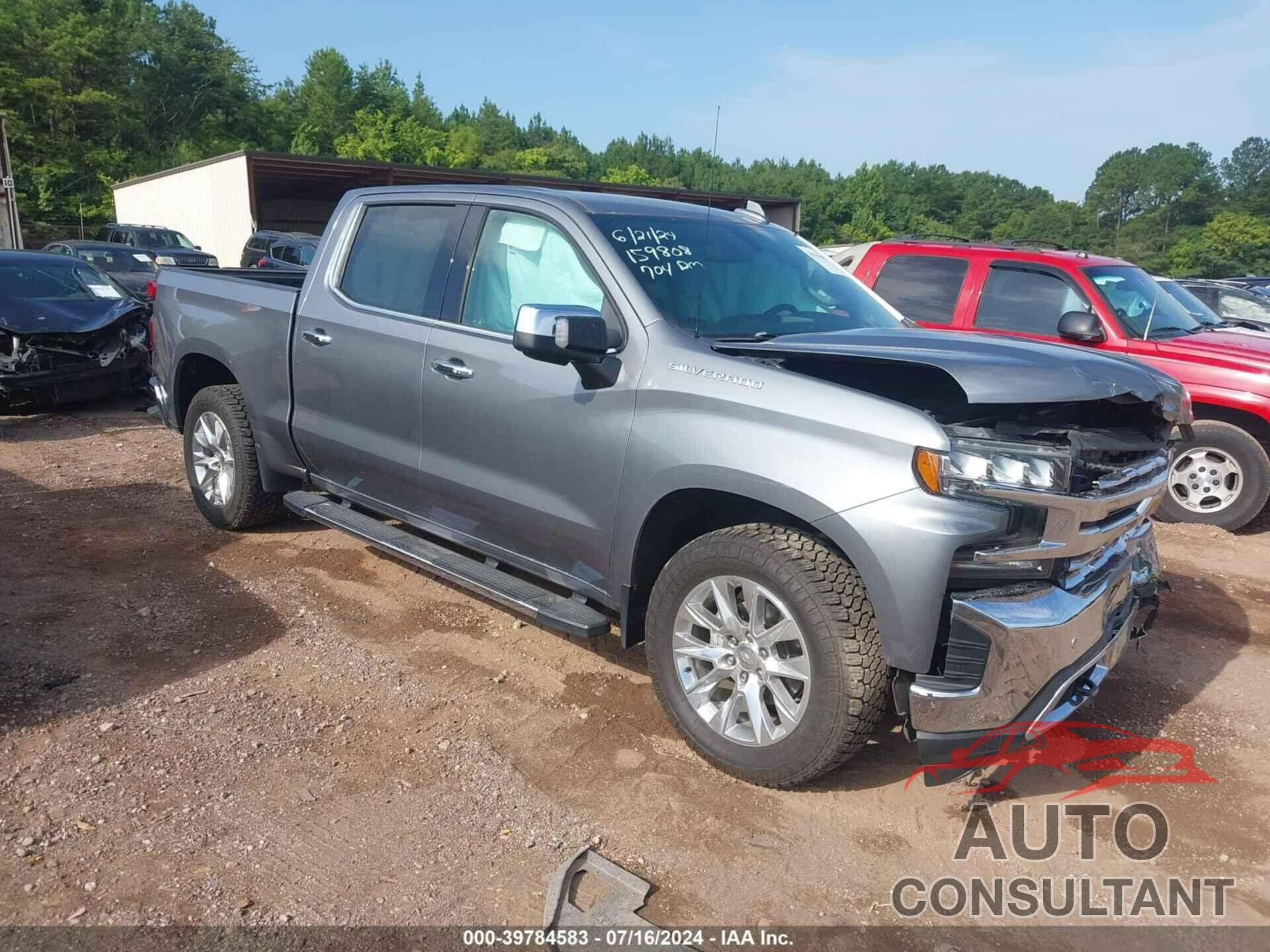 CHEVROLET SILVERADO 1500 2021 - 1GCPWEEDXMZ106396