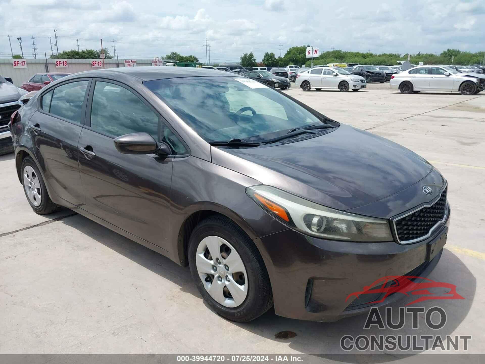 KIA FORTE 2017 - 3KPFK4A70HE061200