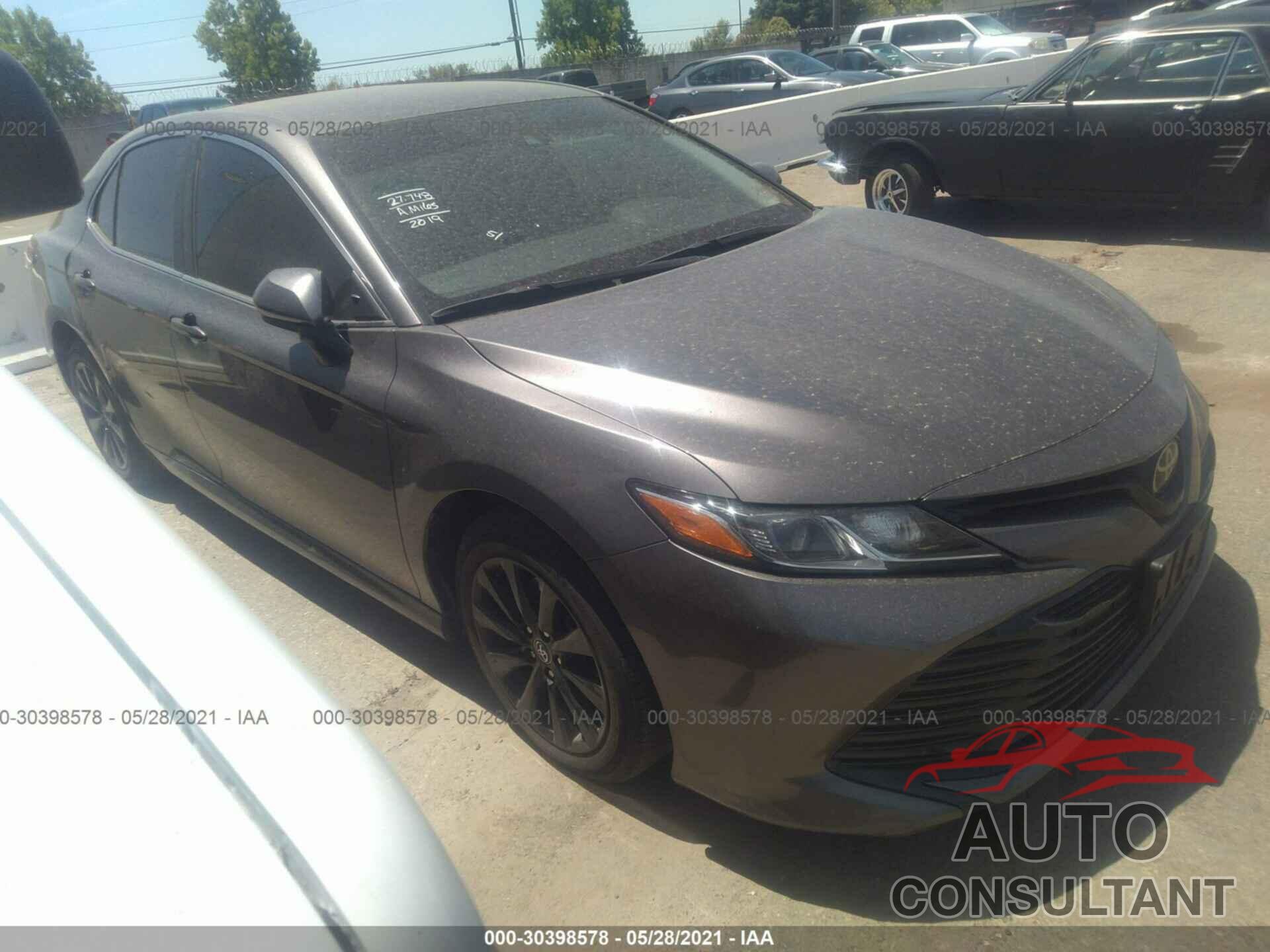 TOYOTA CAMRY 2019 - 4T1B11HK7KU728486