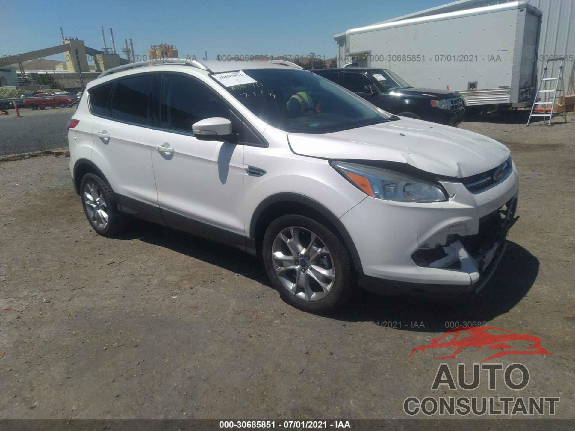 FORD ESCAPE 2016 - 1FMCU0J99GUB38424