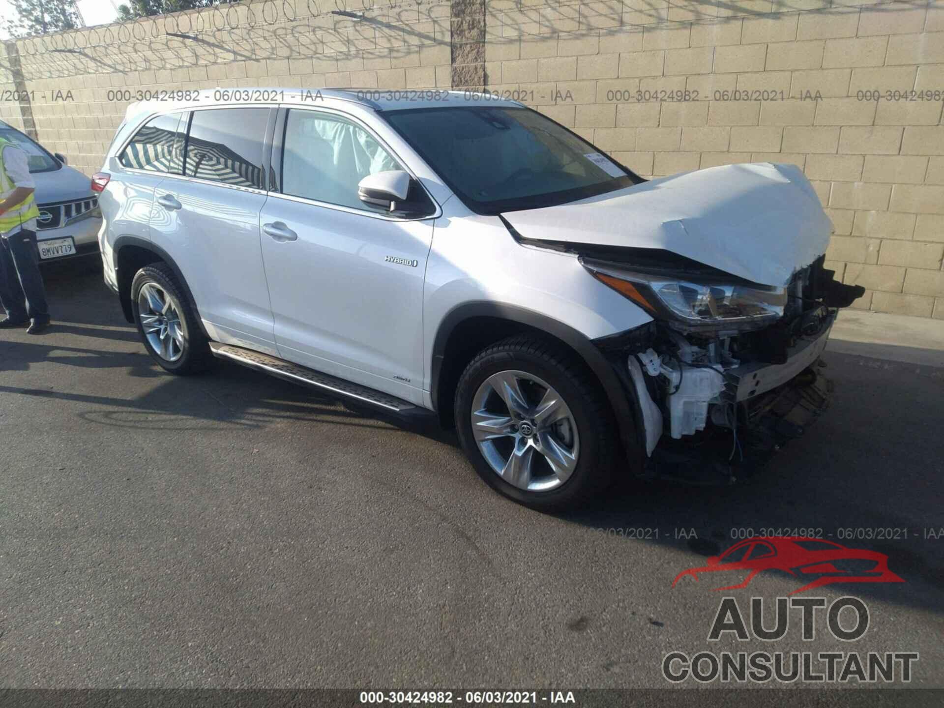 TOYOTA HIGHLANDER 2018 - 5TDDGRFHXJS048005