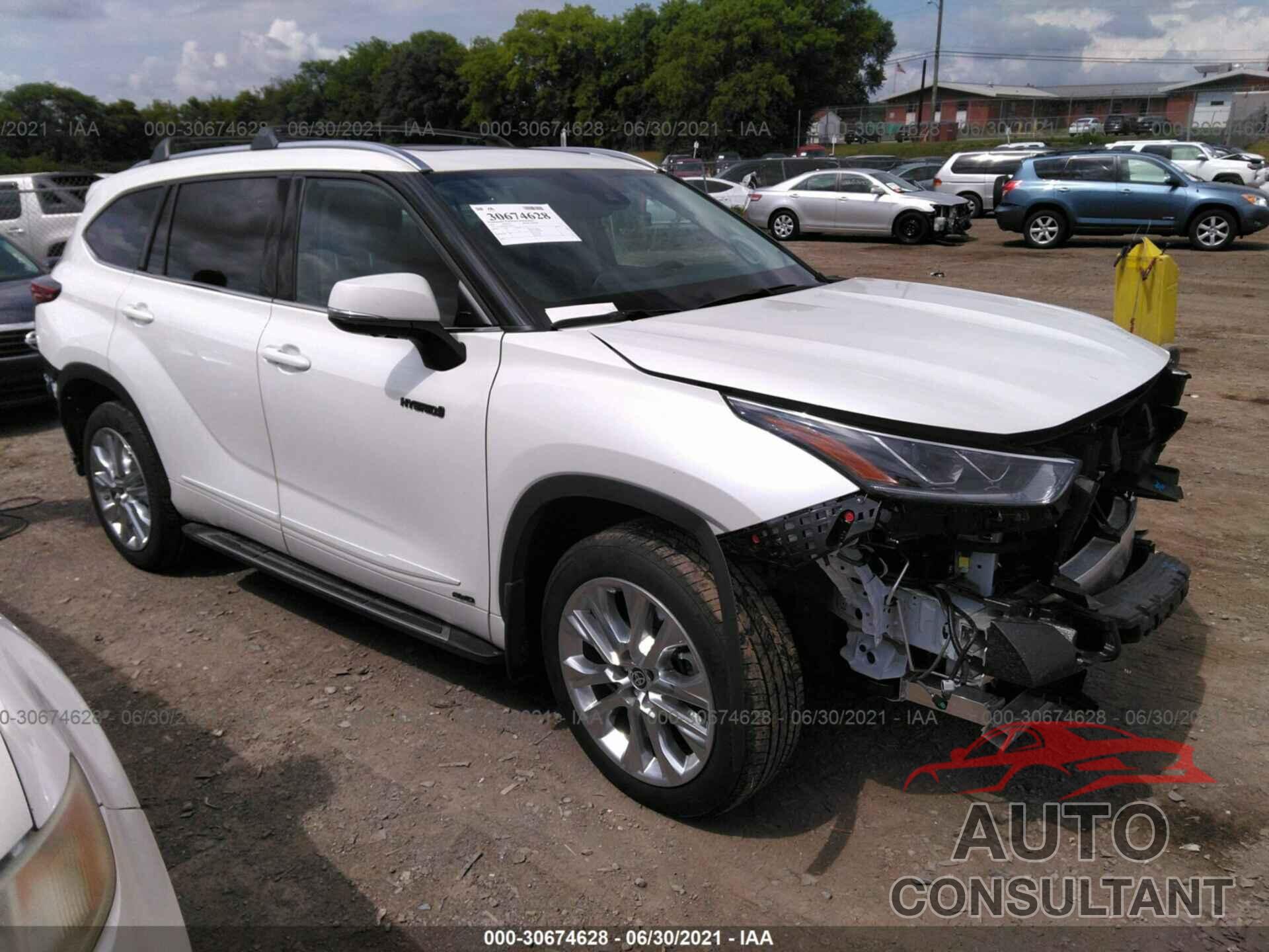TOYOTA HIGHLANDER 2021 - 5TDDBRCH6MS025618