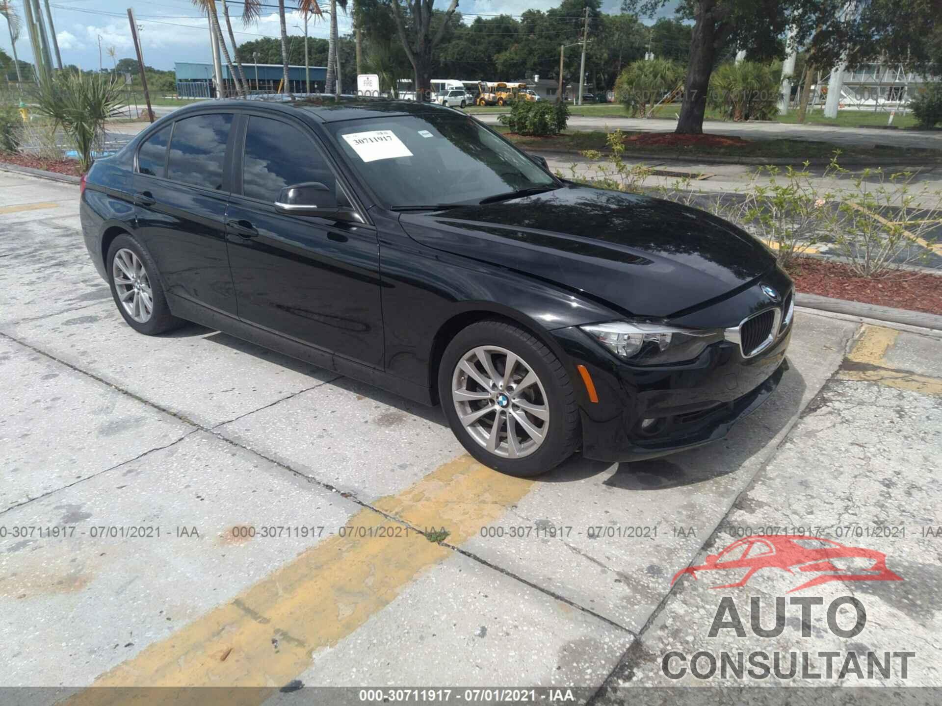 BMW 3 SERIES 2017 - WBA8A9C3XHK863993