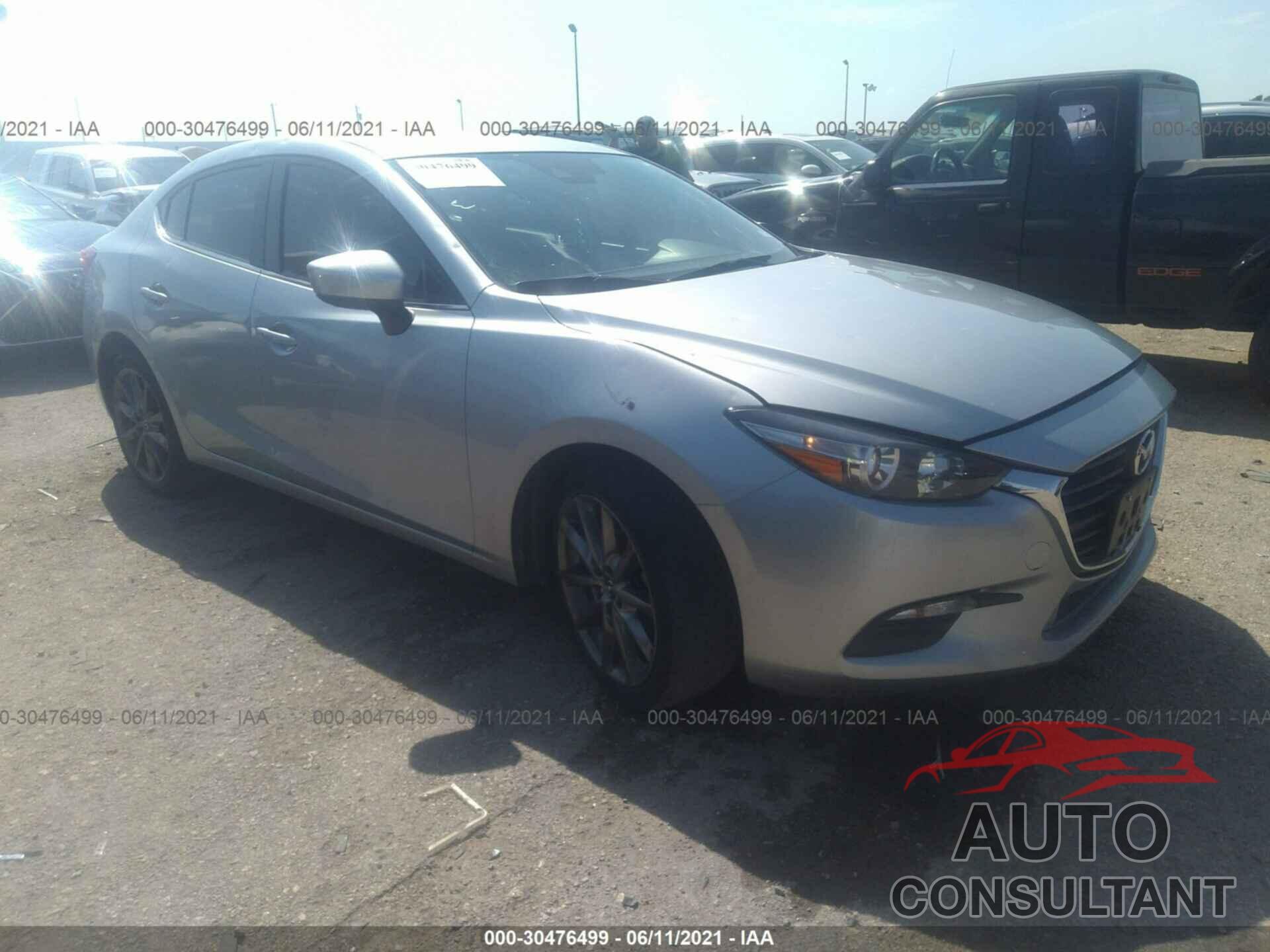 MAZDA MAZDA3 4-DOOR 2018 - 3MZBN1V36JM181572