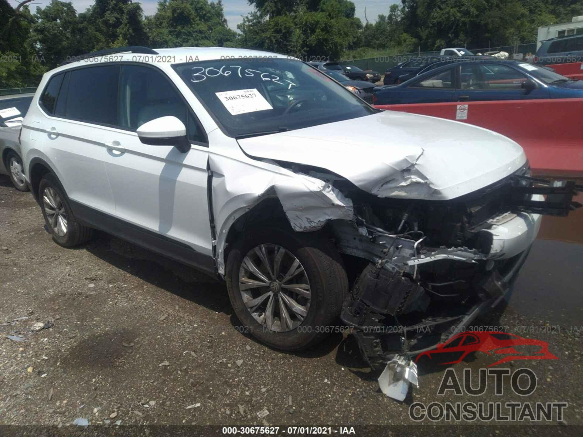 VOLKSWAGEN TIGUAN 2018 - 3VV1B7AX3JM083538