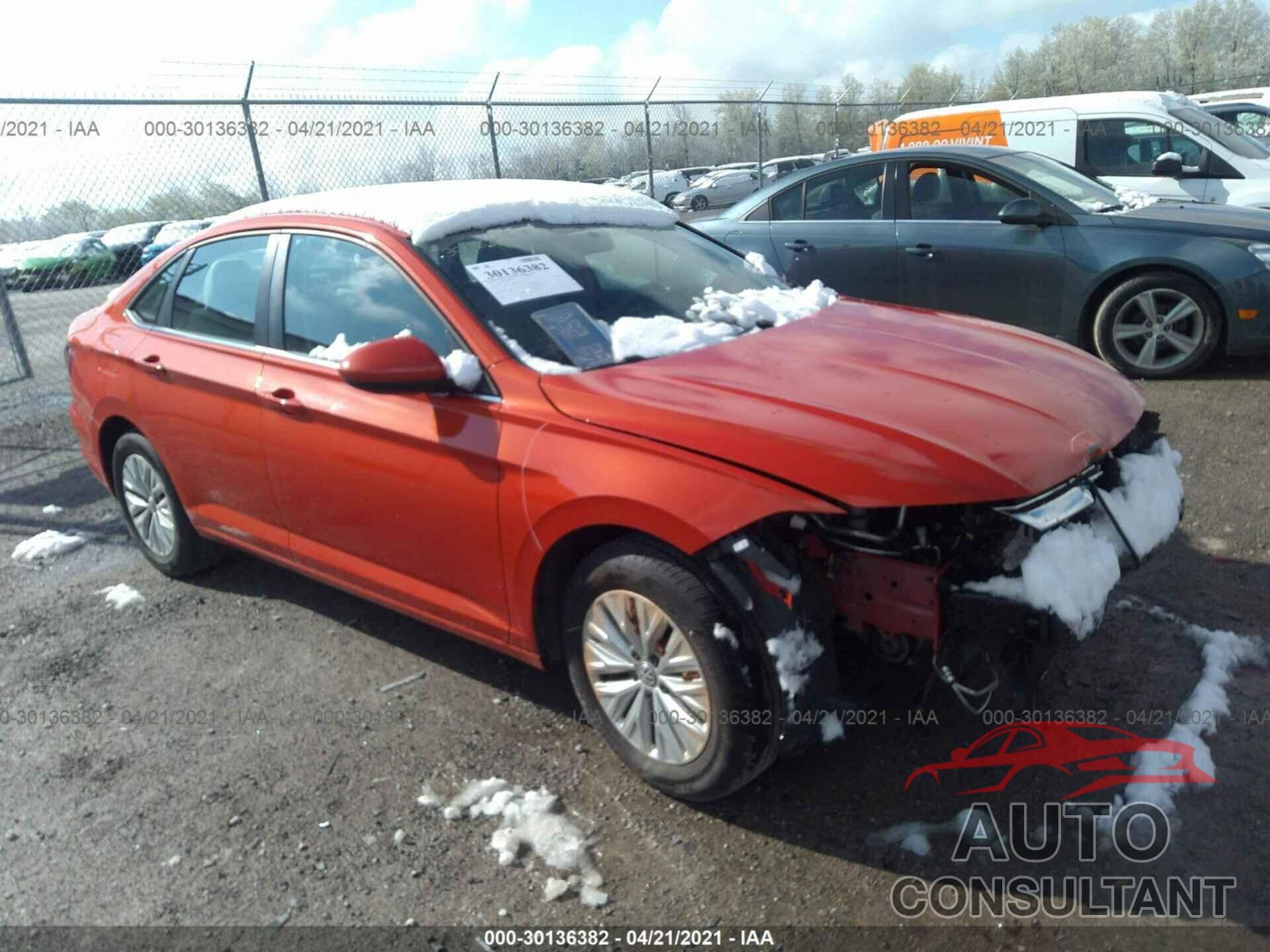 VOLKSWAGEN JETTA 2019 - 3VWC57BU5KM095823