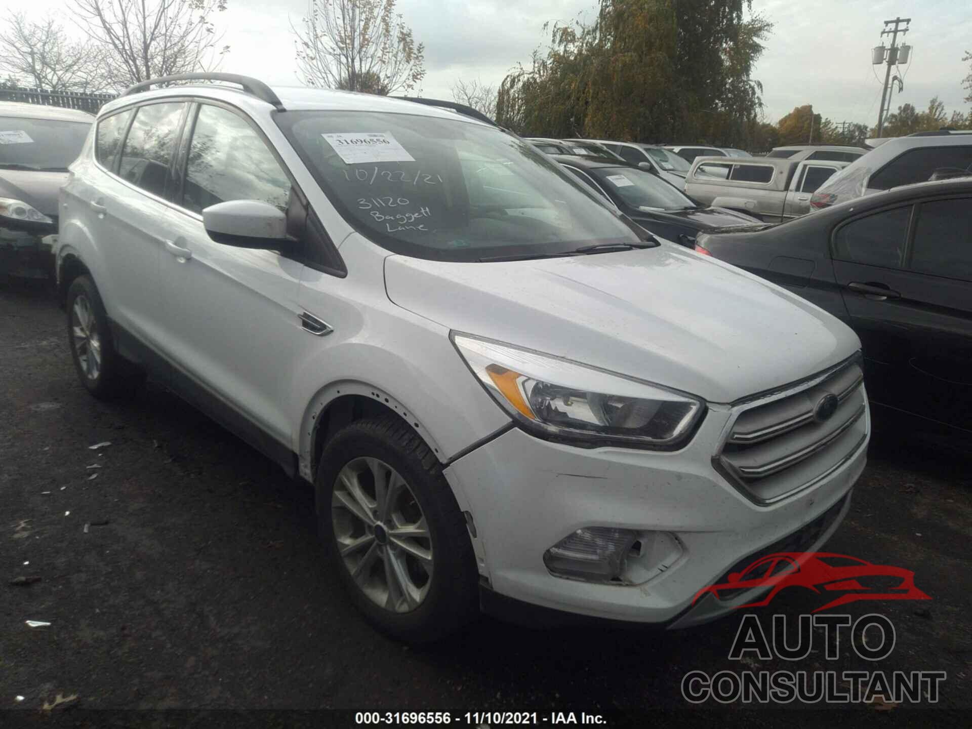 FORD ESCAPE 2018 - 1FMCU0GD1JUB75745