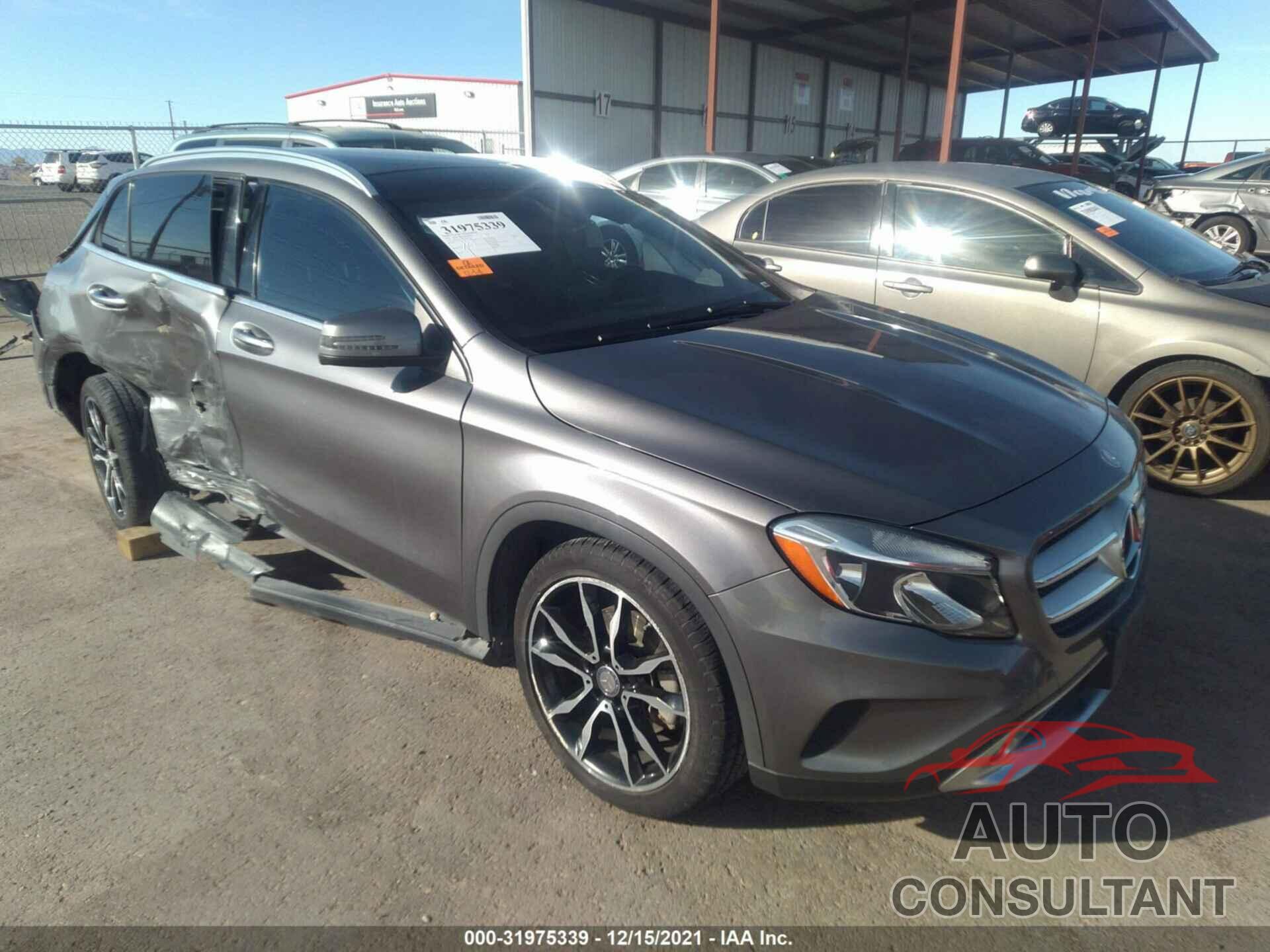 MERCEDES-BENZ GLA 2016 - WDCTG4EB1GJ249349