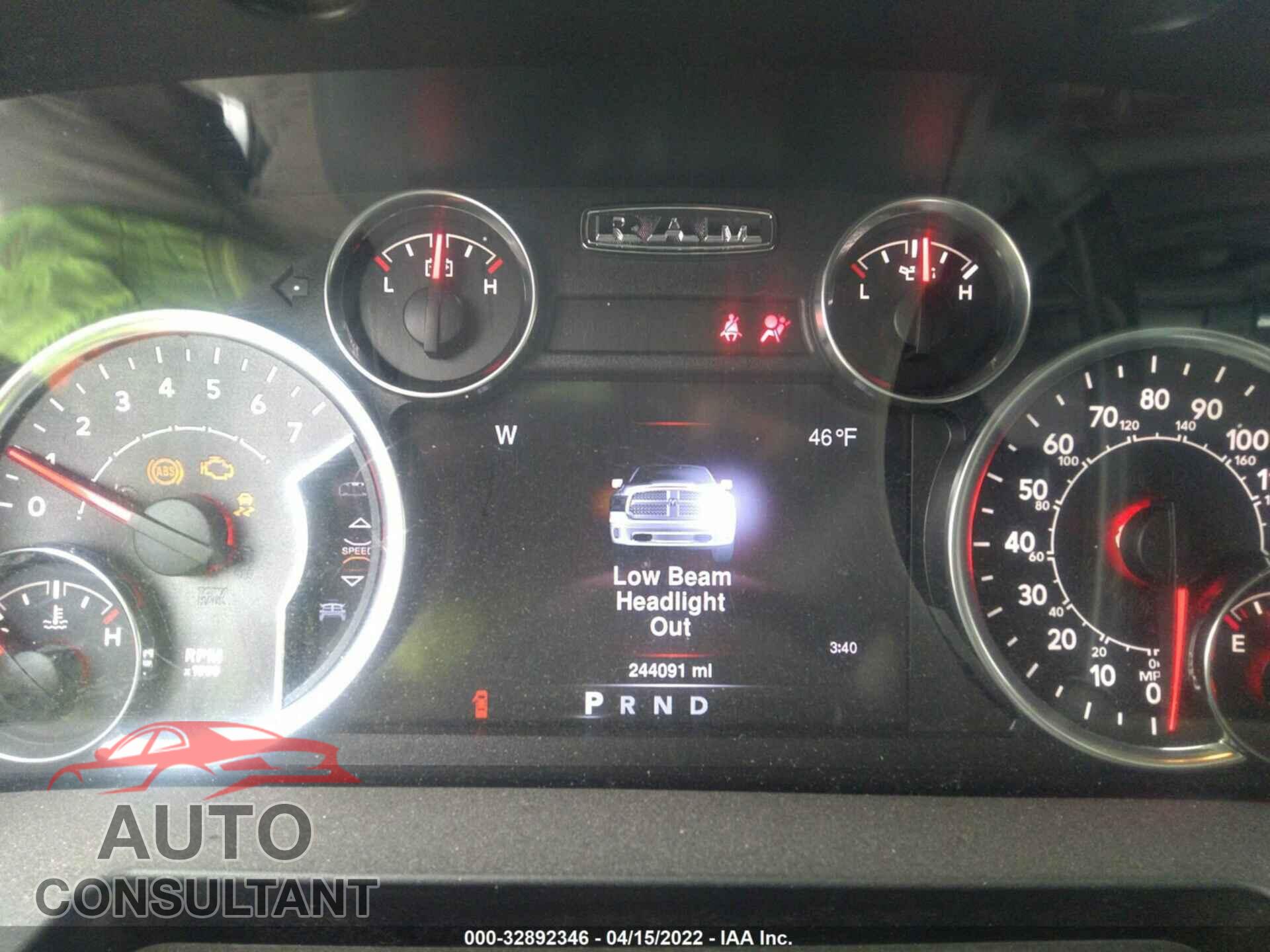 RAM 1500 2013 - 1C6RR7LT8DS592180