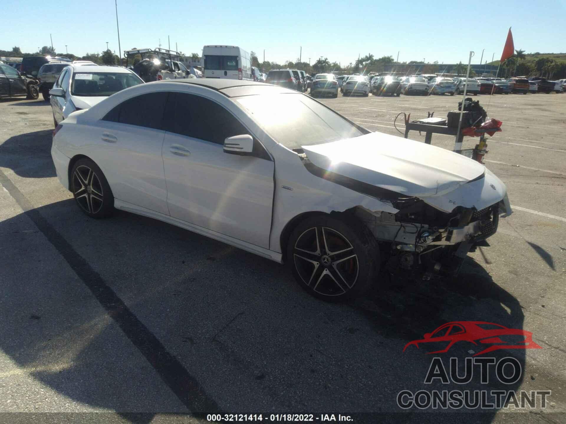 MERCEDES-BENZ CLA 2018 - WDDSJ4EB0JN664879