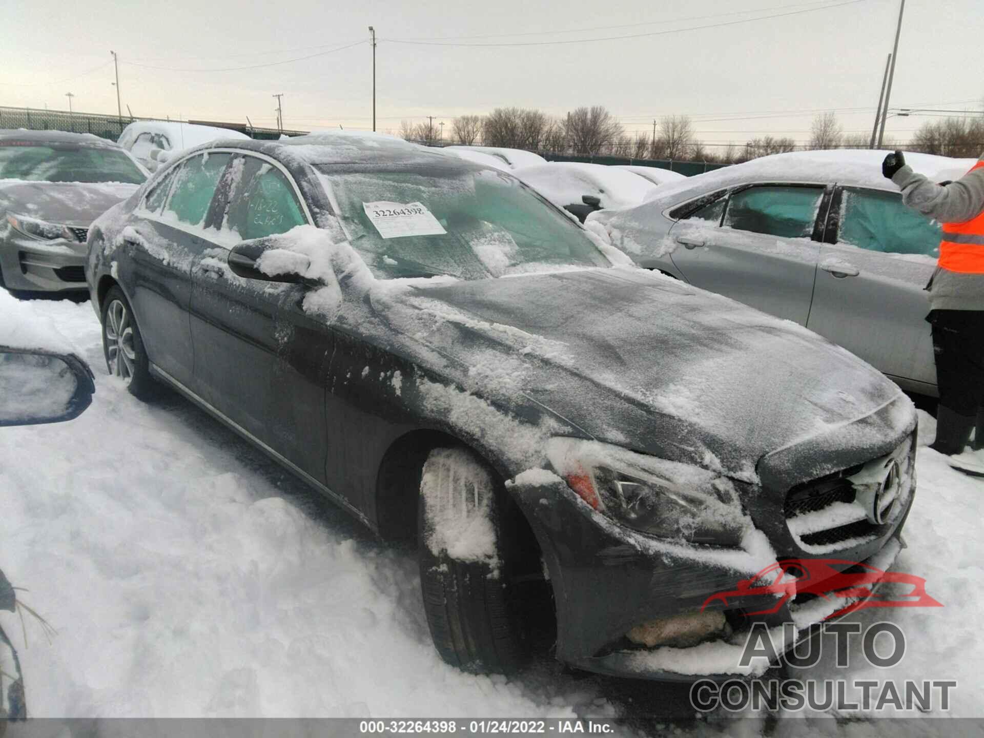 MERCEDES-BENZ C-CLASS 2016 - 55SWF4KBXGU124530