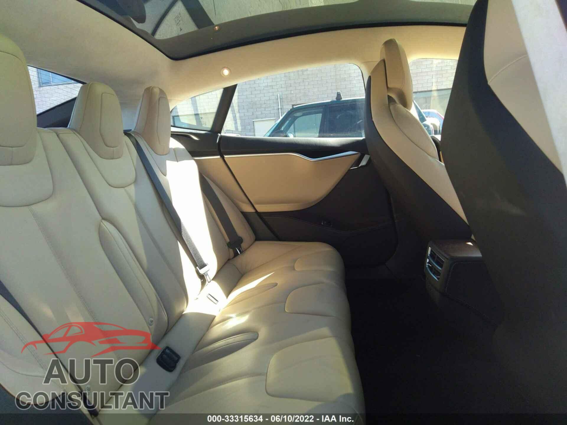 TESLA MODEL S 2017 - 5YJSA1E25HF204375