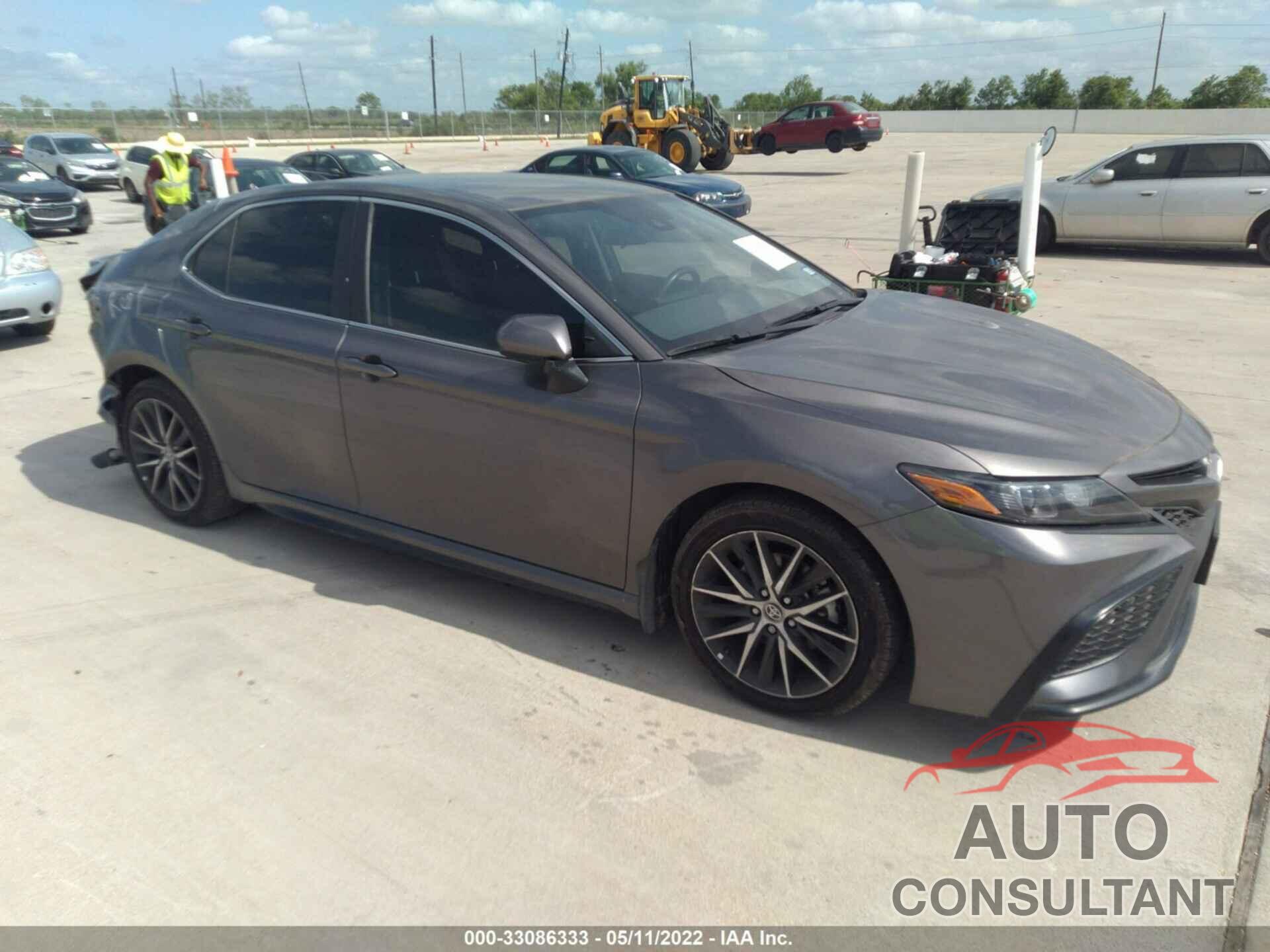 TOYOTA CAMRY 2021 - 4T1G11AK5MU530959