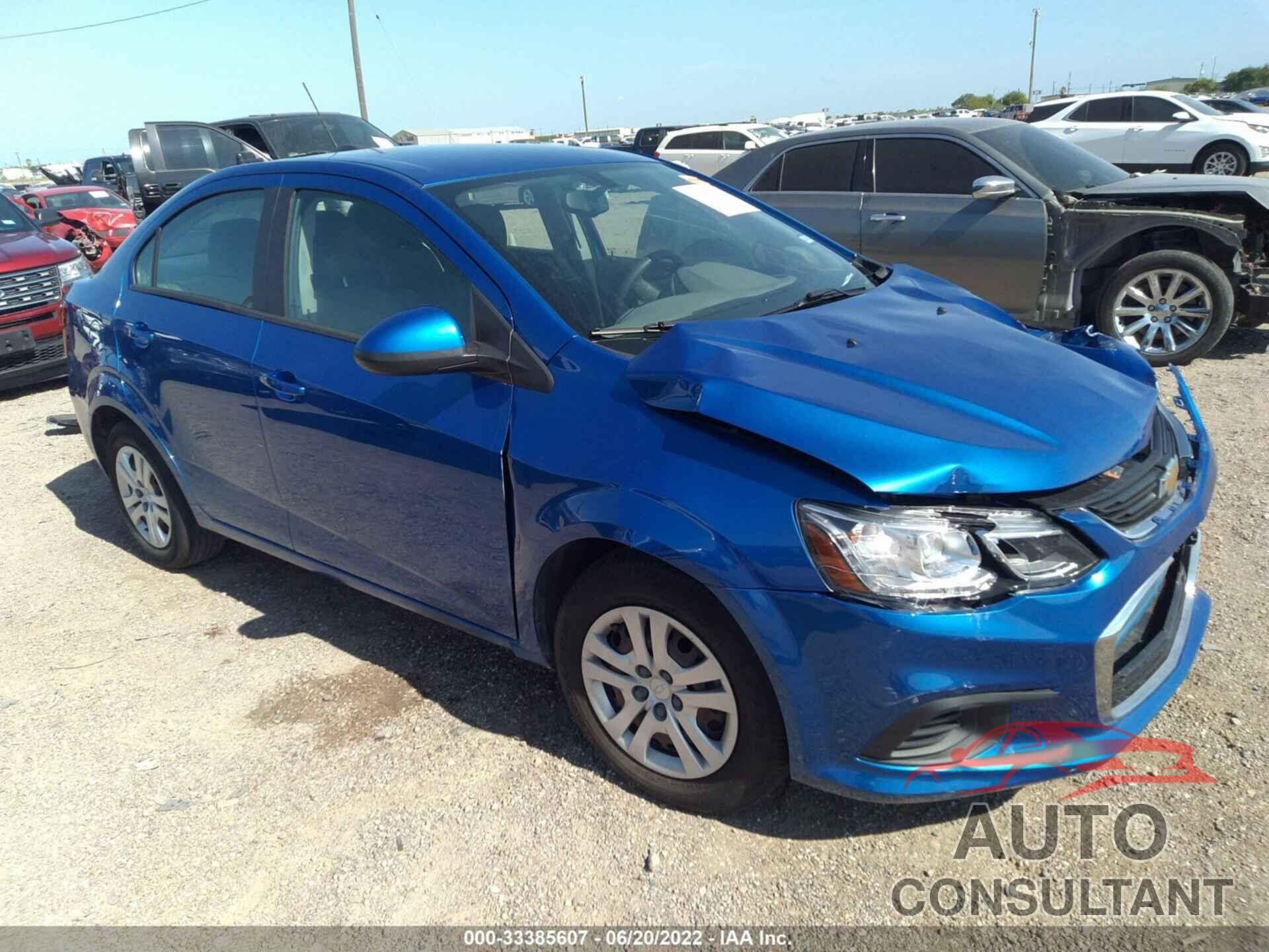 CHEVROLET SONIC 2018 - 1G1JB5SH8J4123286