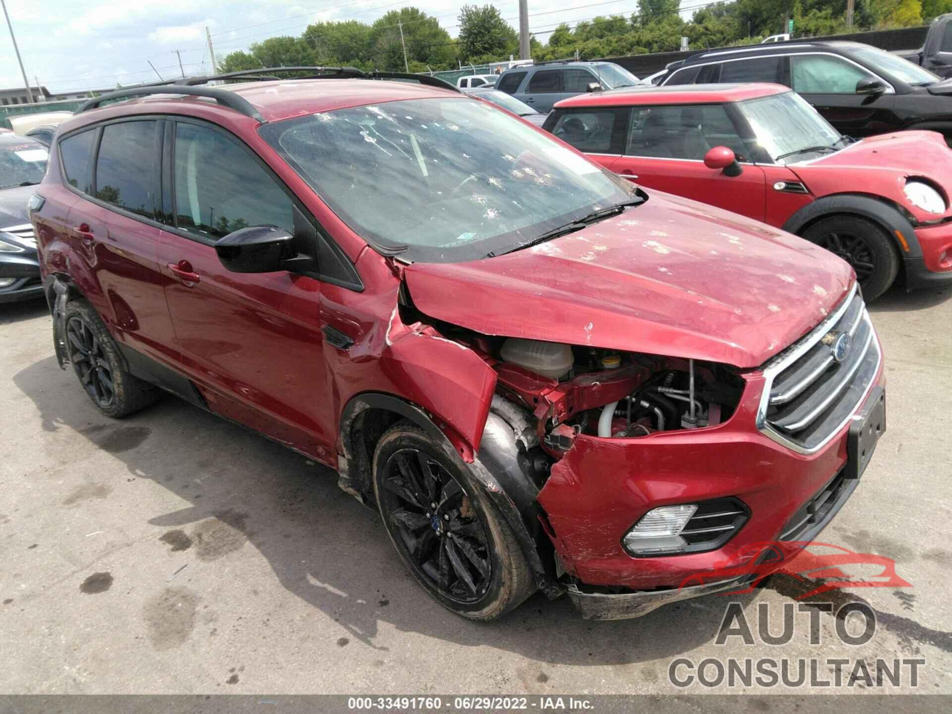 FORD ESCAPE 2017 - 1FMCU9GD0HUE66803