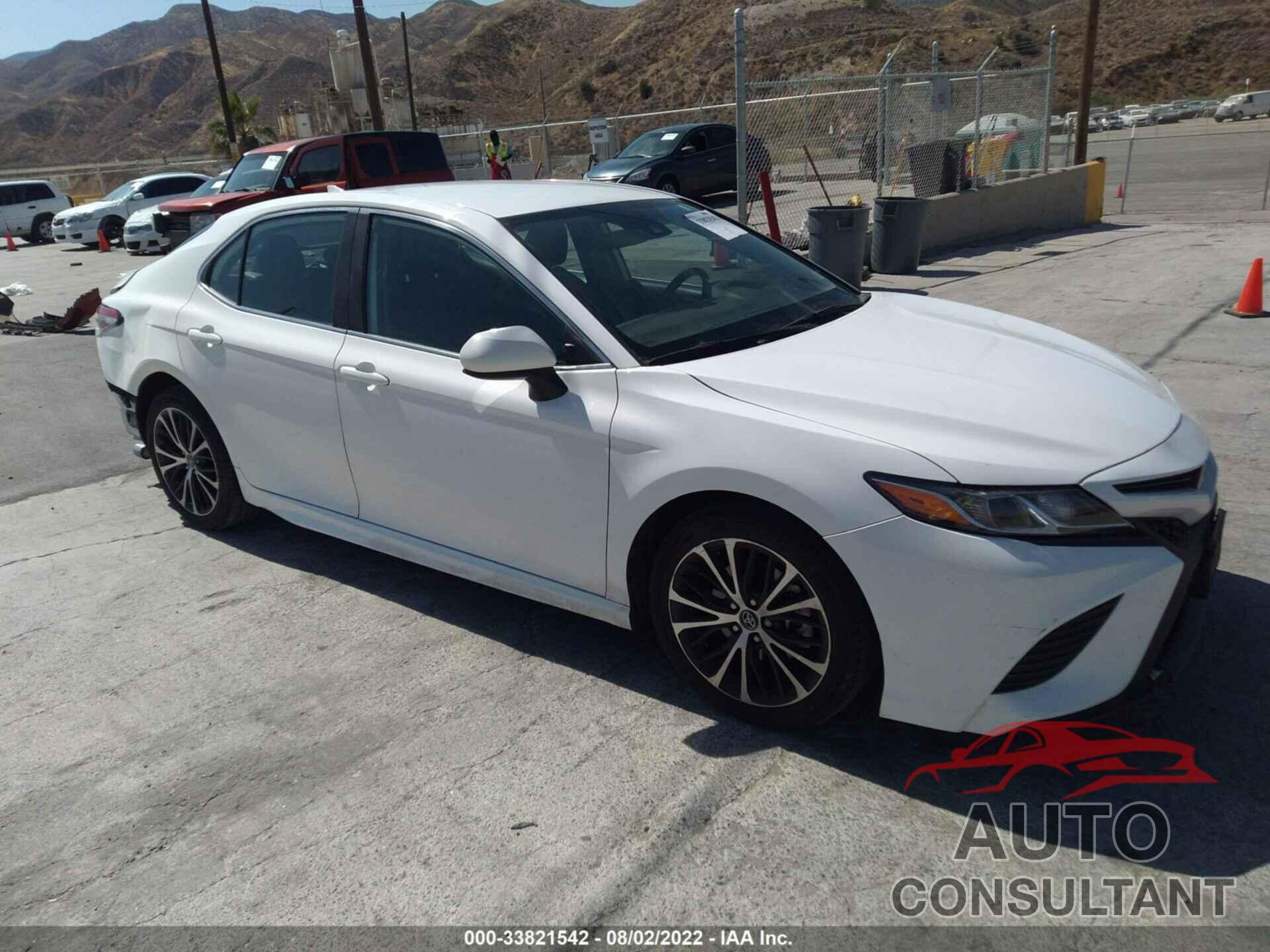 TOYOTA CAMRY 2019 - 4T1B11HK3KU819528