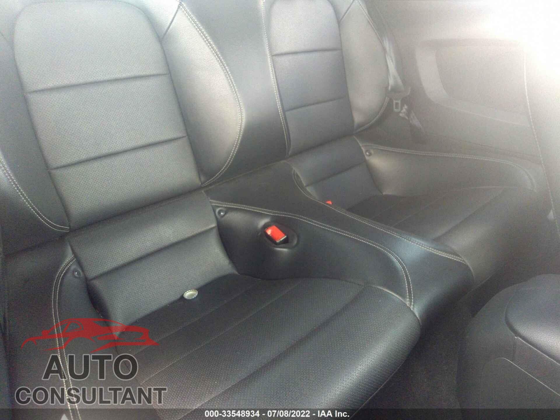 FORD MUSTANG 2020 - 1FATP8UH2L5126073