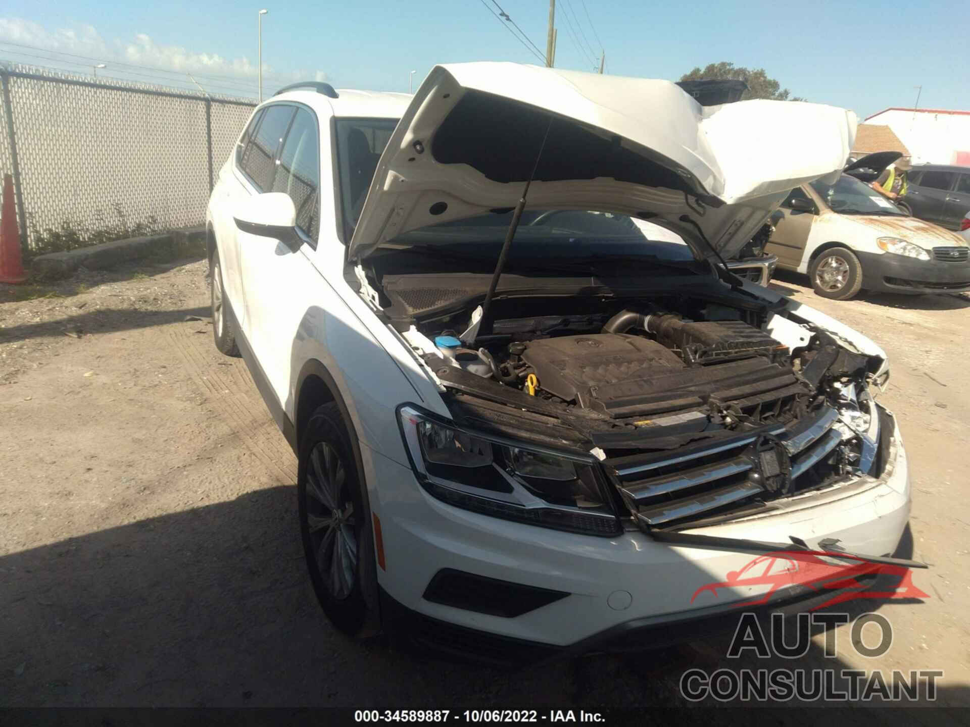 VOLKSWAGEN TIGUAN 2018 - 3VV2B7AX2JM123094