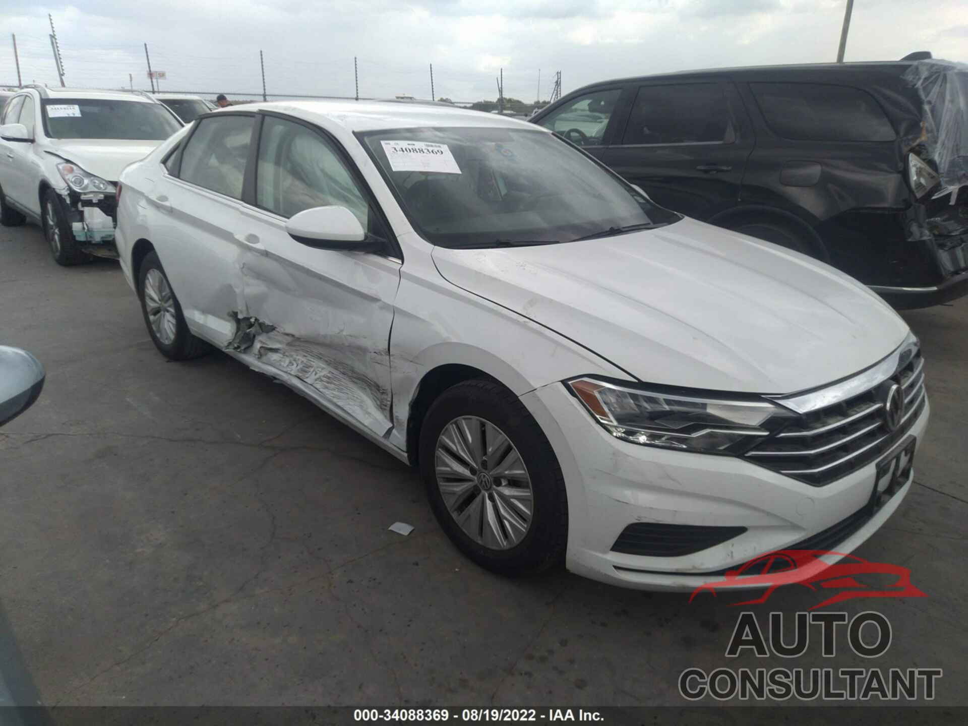 VOLKSWAGEN JETTA 2019 - 3VWC57BUXKM157975