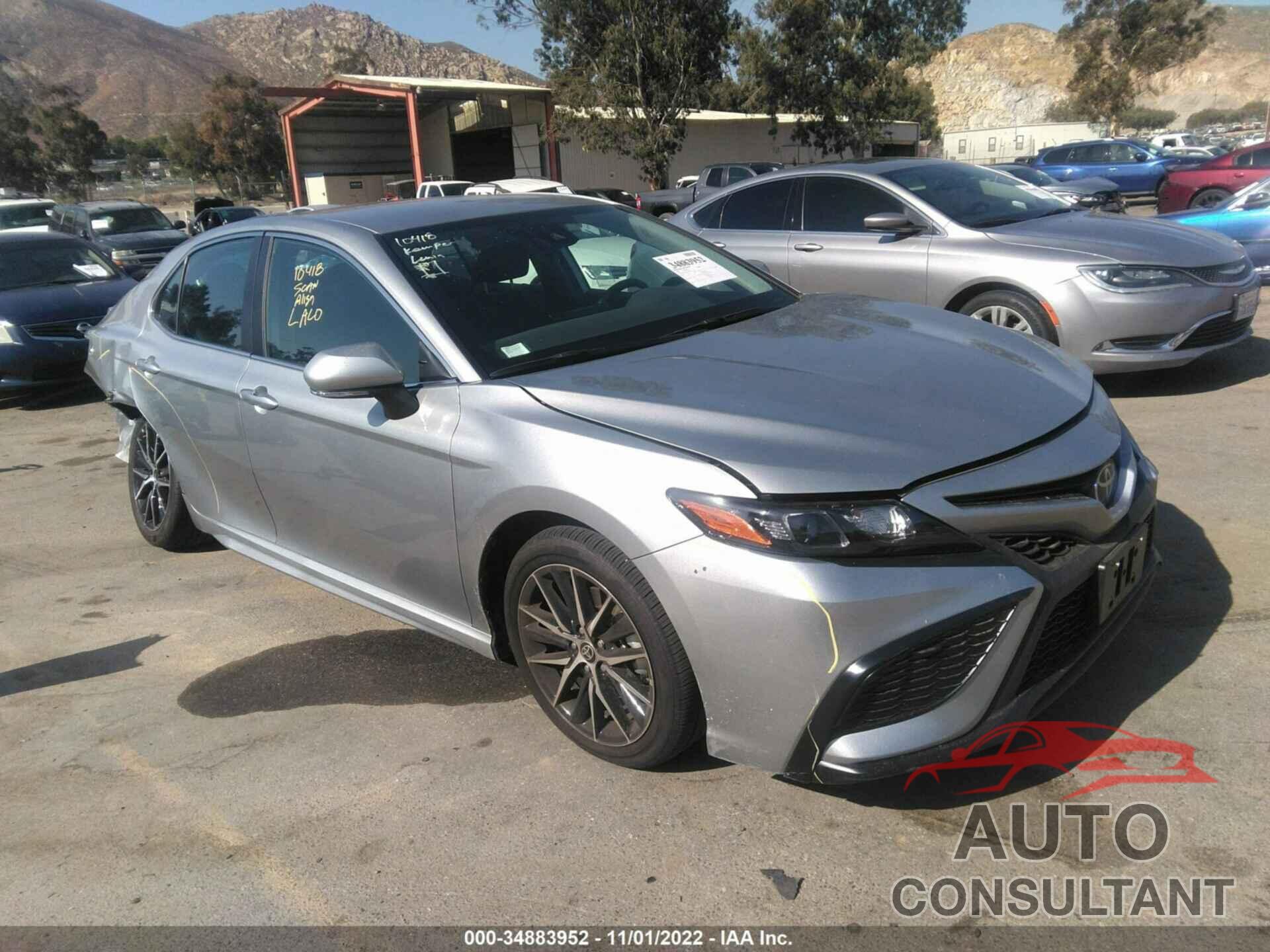 TOYOTA CAMRY 2022 - 4T1G11AK5NU685738