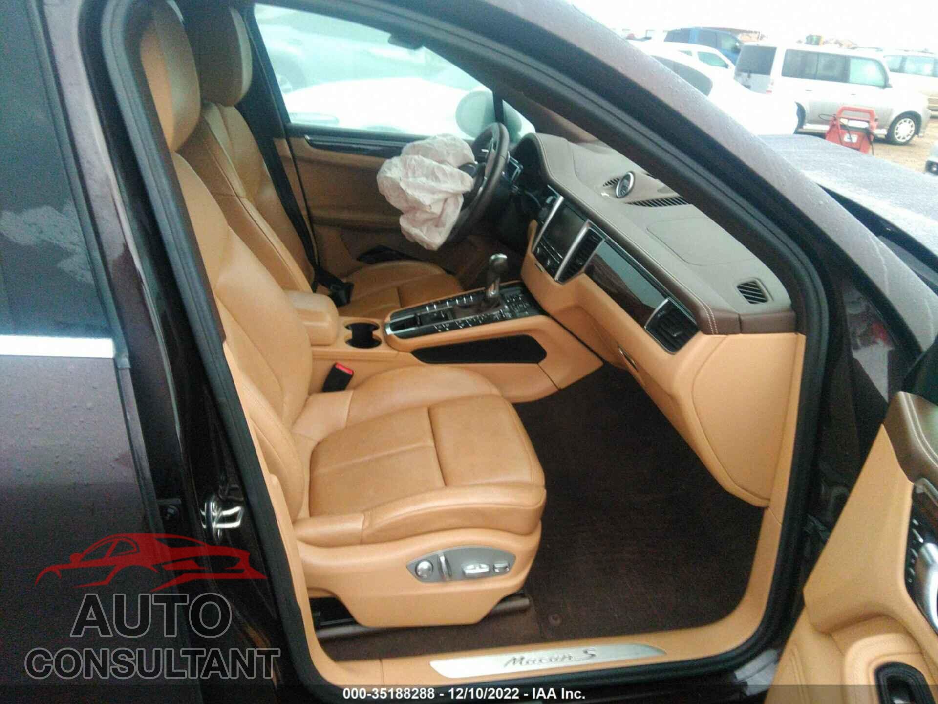 PORSCHE MACAN 2016 - WP1AB2A57GLB48545