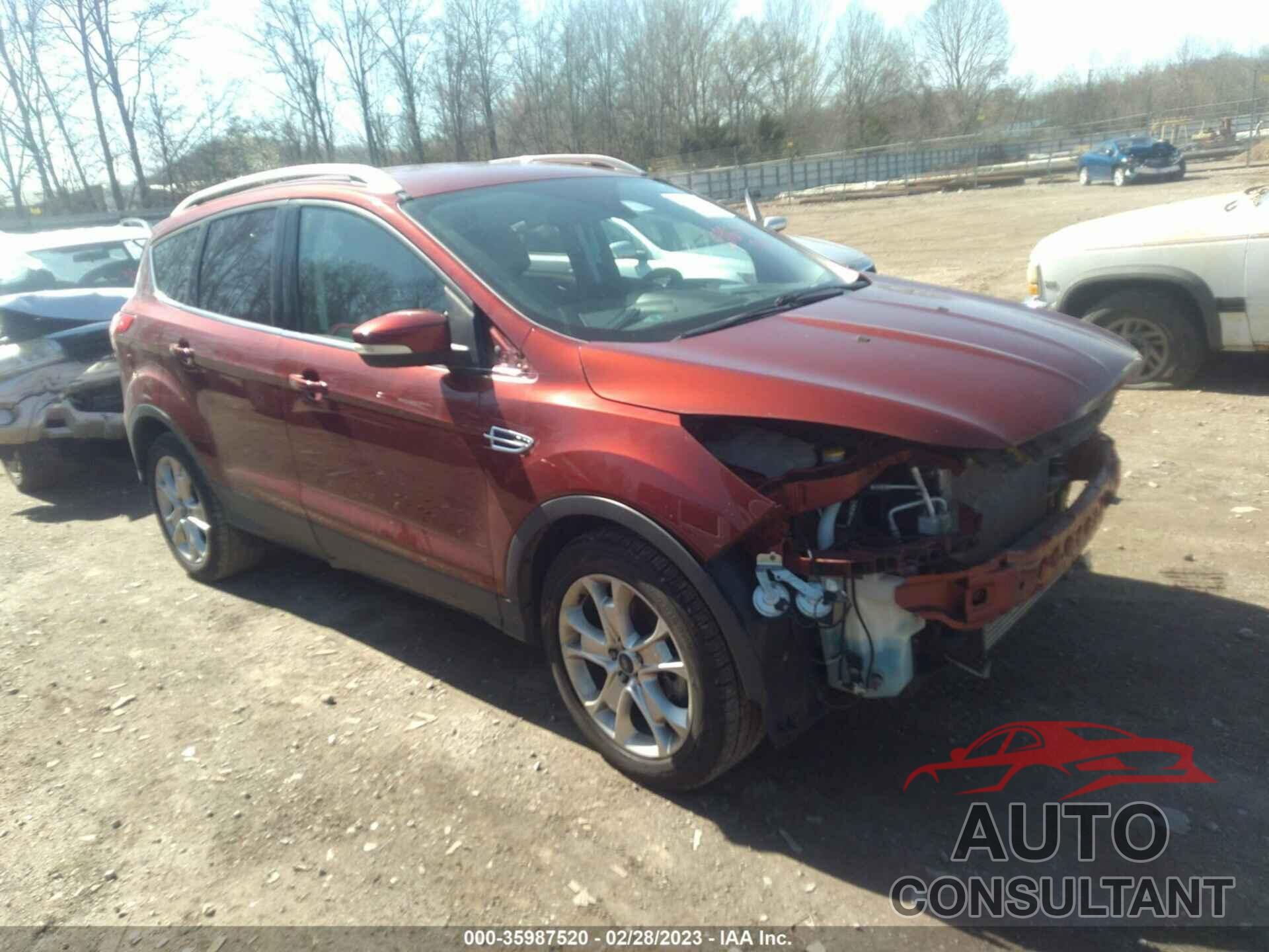 FORD ESCAPE 2016 - 1FMCU0J95GUC05648