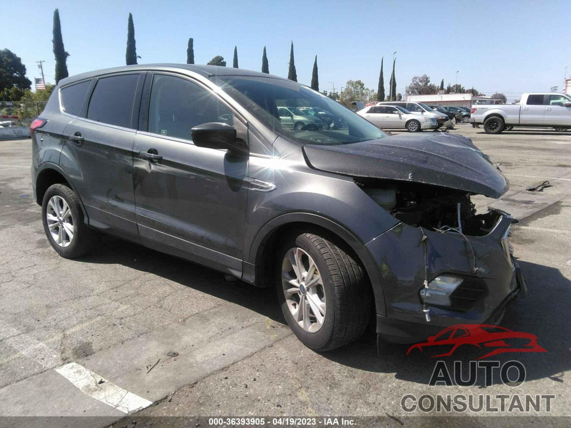 FORD ESCAPE 2019 - 1FMCU0GD2KUB04846