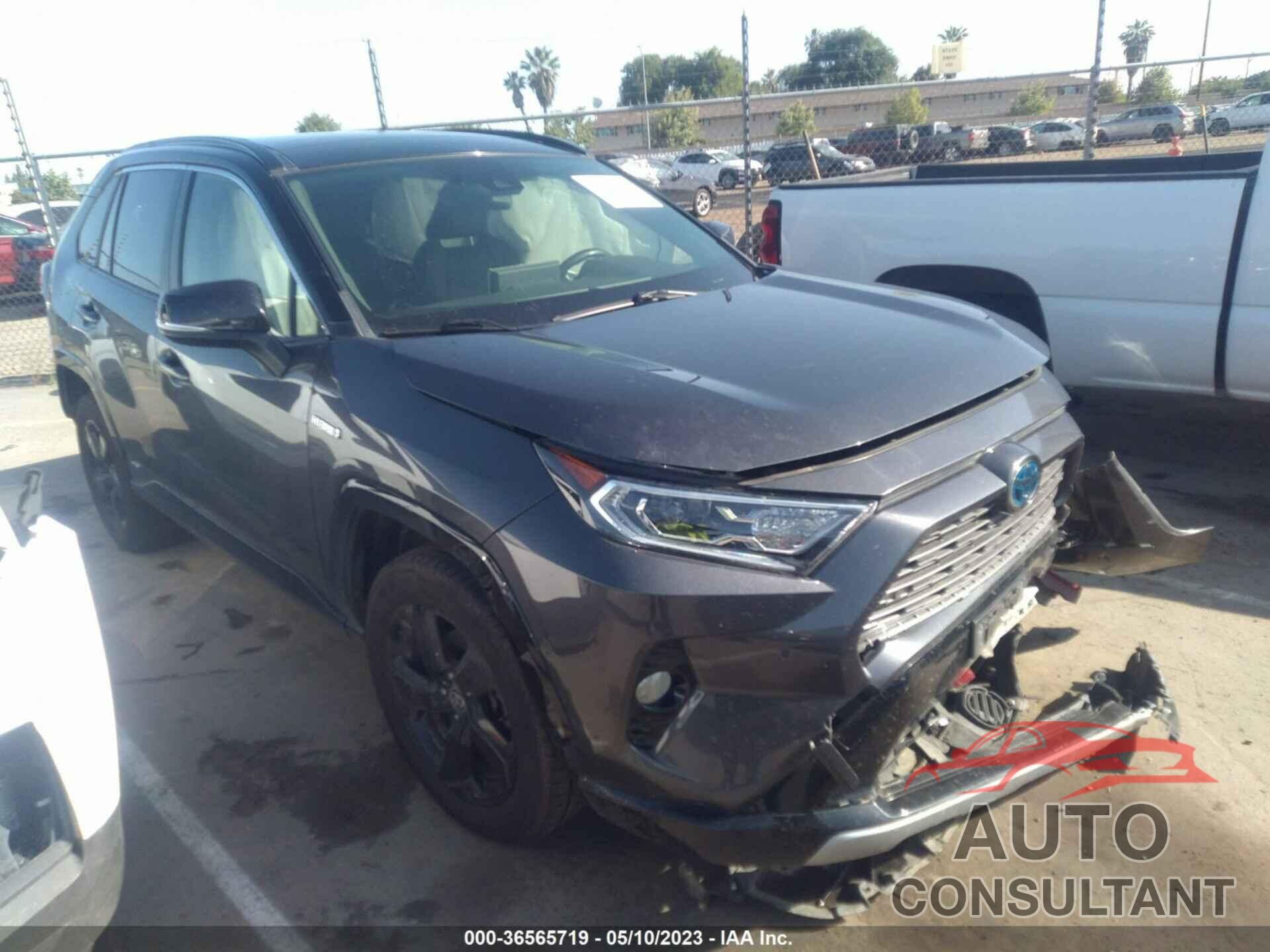 TOYOTA RAV4 2020 - JTMEWRFV1LJ037231