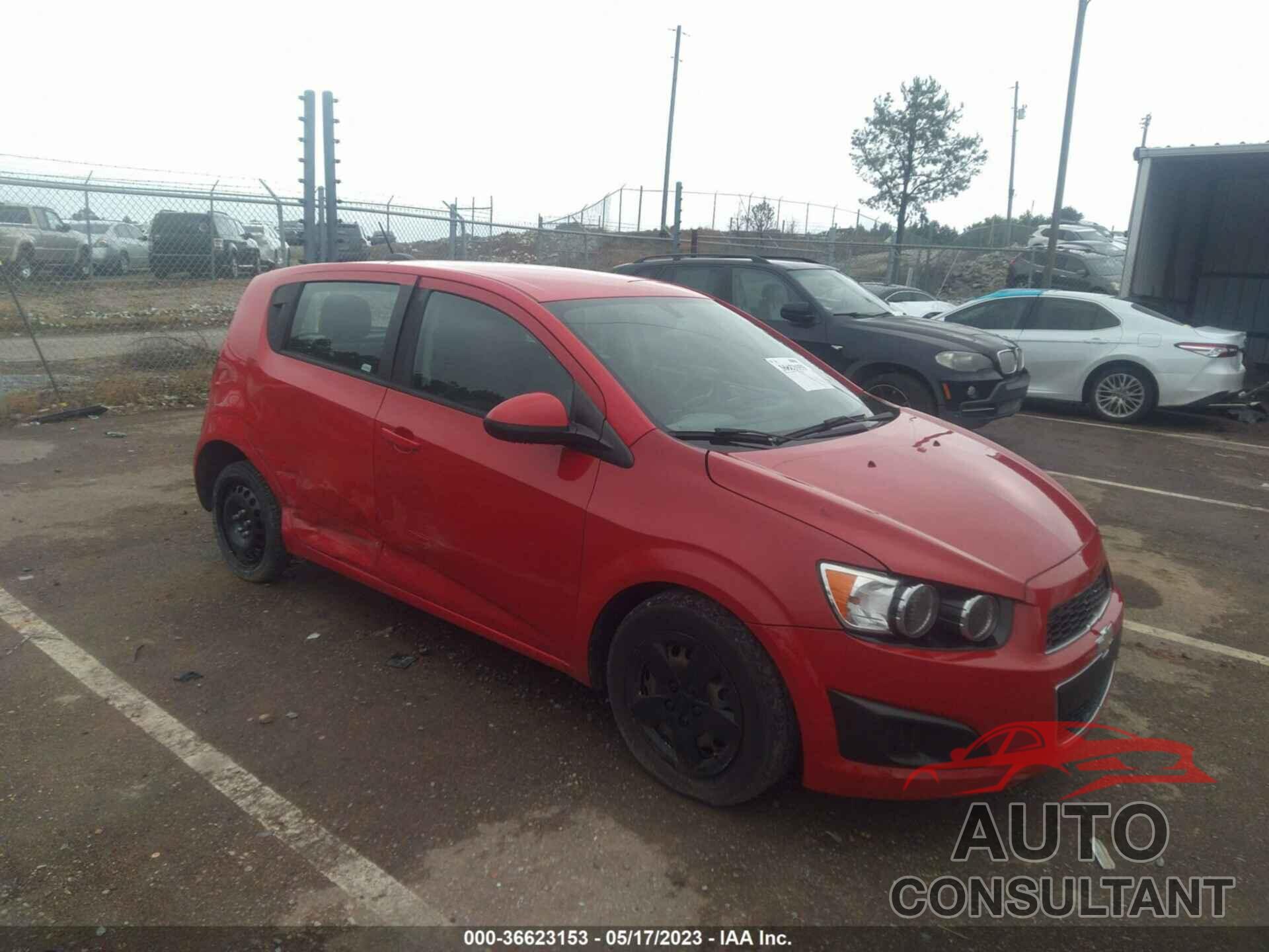 CHEVROLET SONIC 2015 - 1G1JA6SH7F4111632