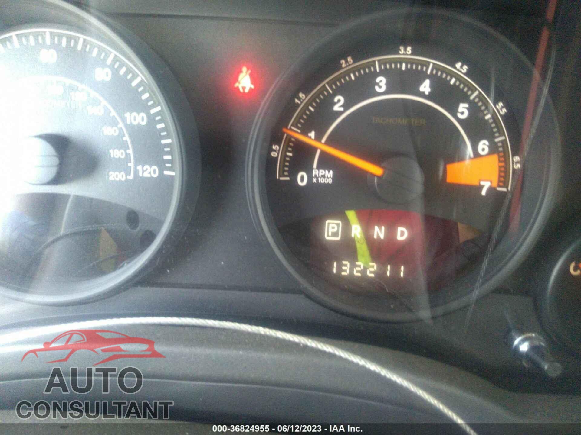 JEEP COMPASS 2015 - 1C4NJDBB1FD316517