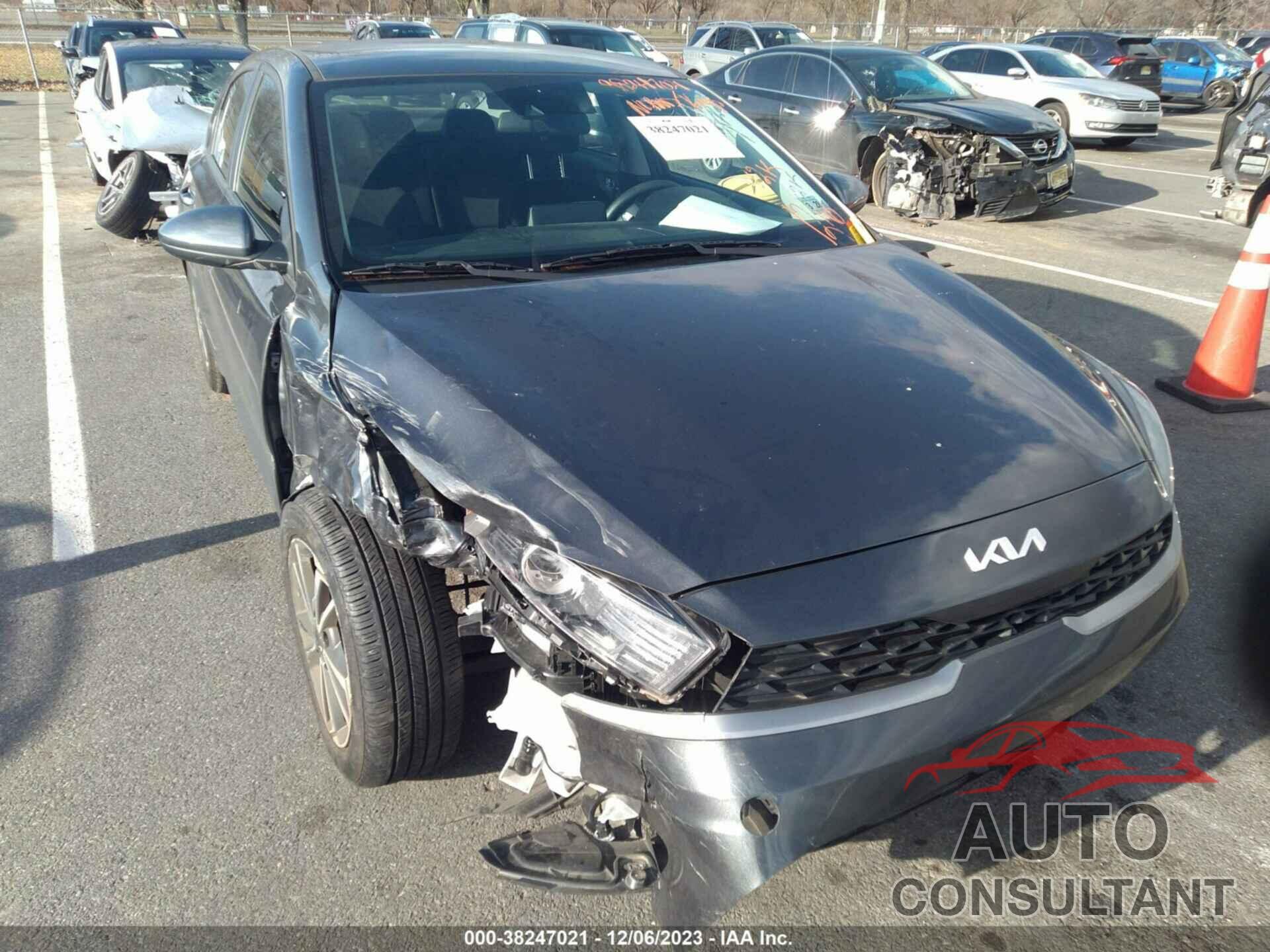 KIA FORTE 2023 - 3KPF24AD5PE594924