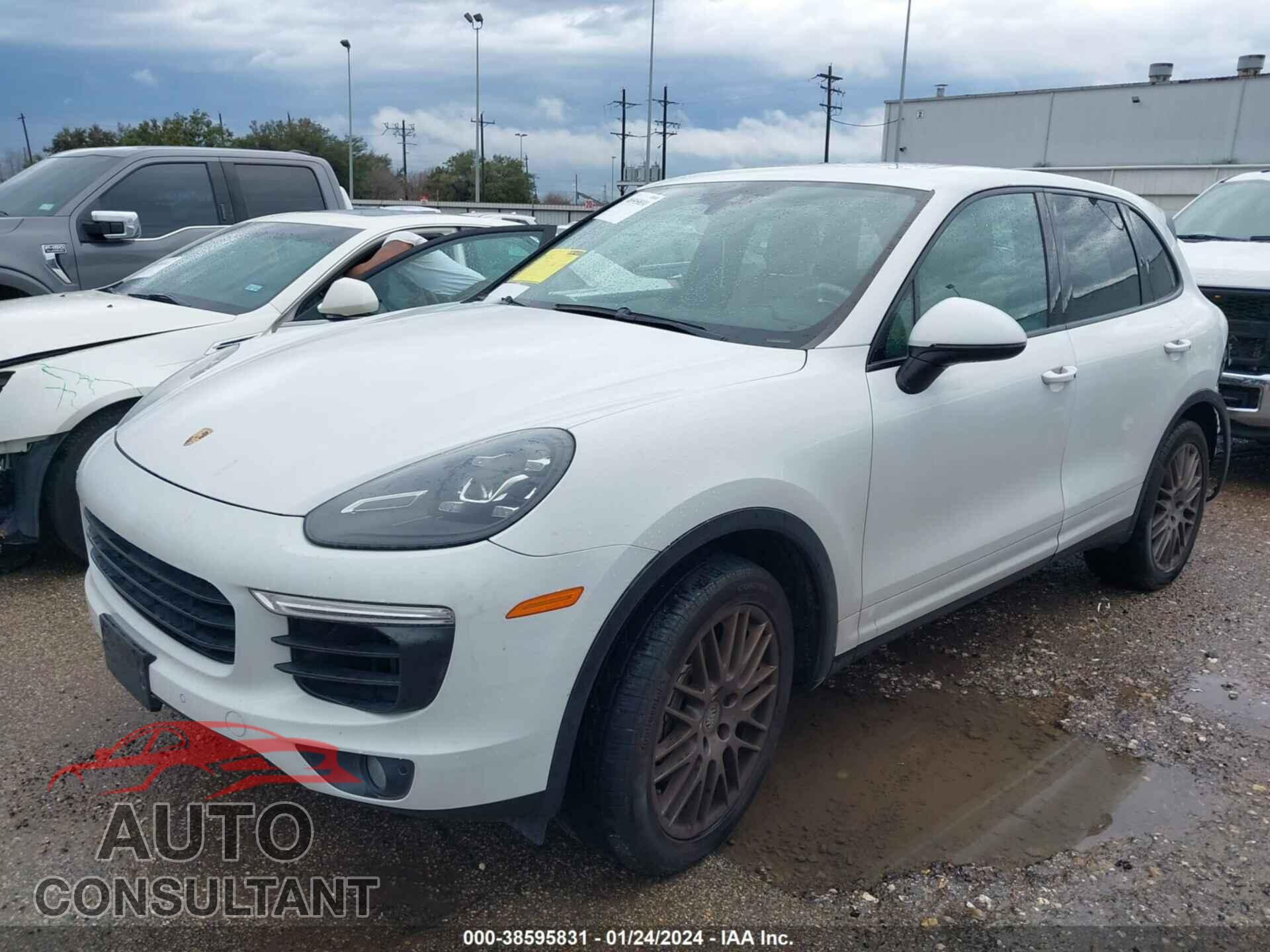 PORSCHE CAYENNE 2017 - WP1AB2A20HLA50805